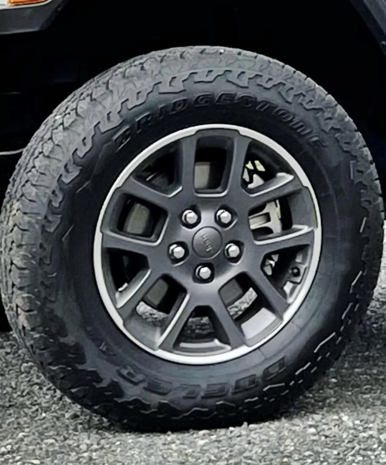Jeep Gladiator Overland wheels and tires D5C1E17B-F6AA-418E-B701-2DEF5650E523