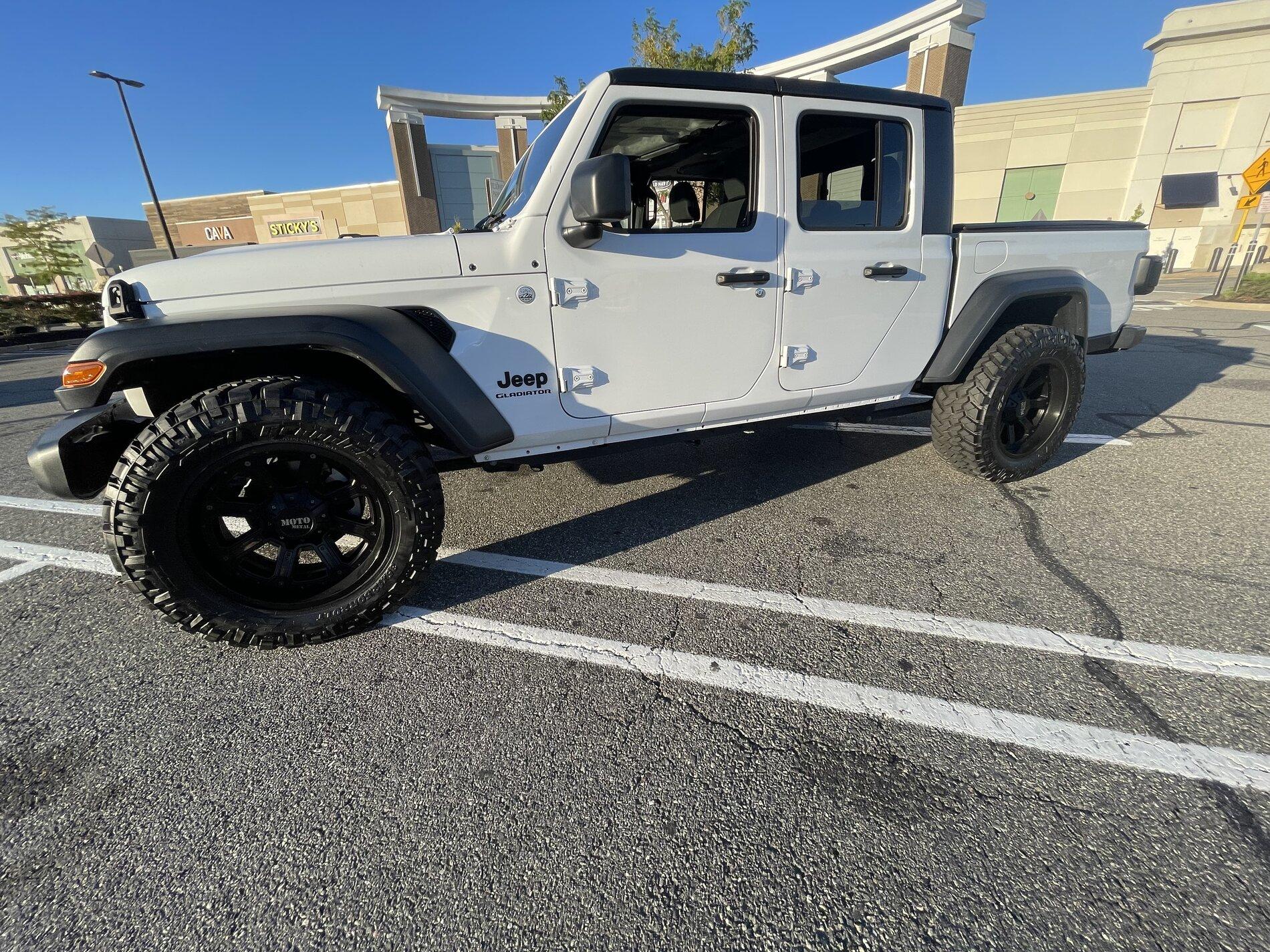 Jeep Gladiator 35s and No Lift Thread IMG_2262.JPG