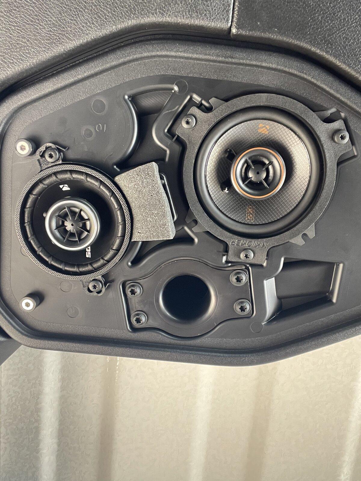 Jeep Gladiator Kicker Ksc40 4in replacements in the sound bar. 41EC9BFB-F4B5-4007-8CFD-99ED27E6BEAD