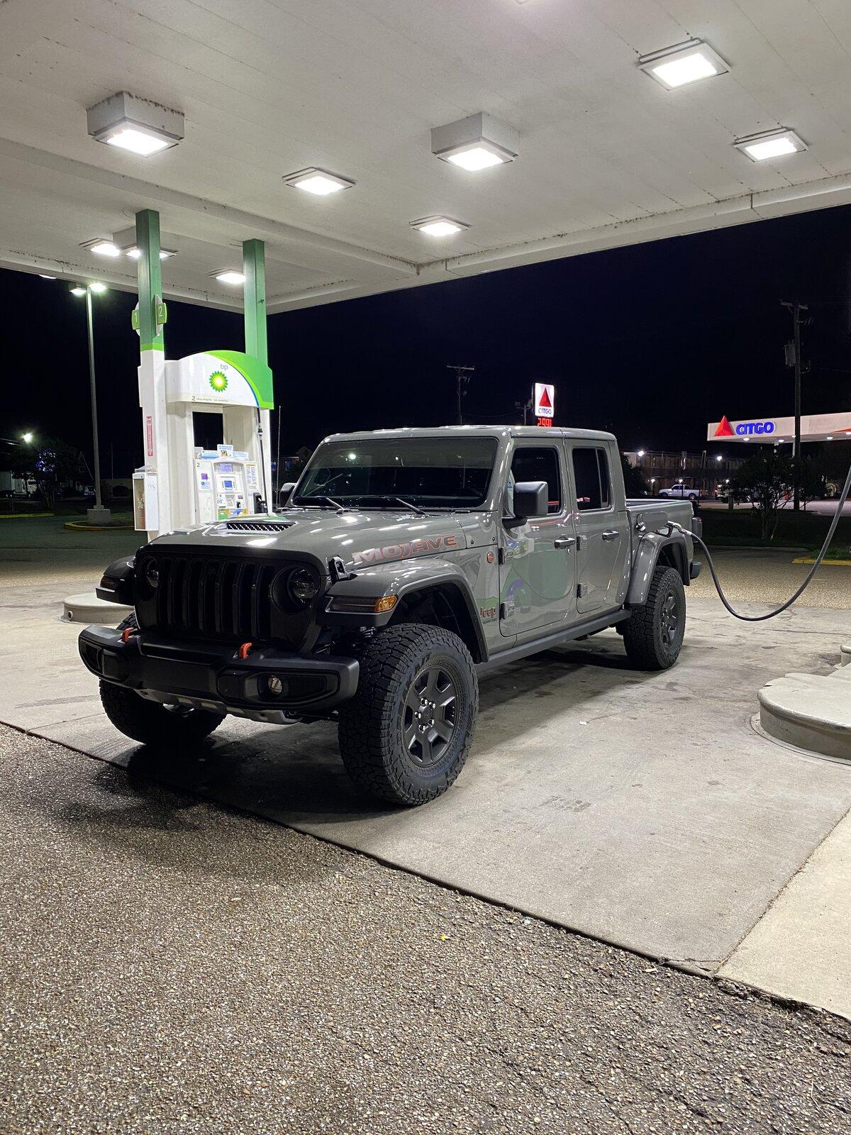 Jeep Gladiator (VolatileA) Big Sur - 2021 Sting Gray Mojave Build 93670EB3-3919-4067-ABF0-8052CF4CE8FB