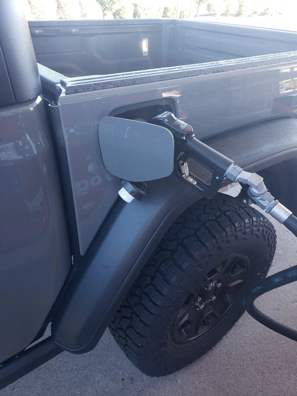 Jeep Gladiator (VolatileA) Big Sur - 2021 Sting Gray Mojave Build 20210926_093603