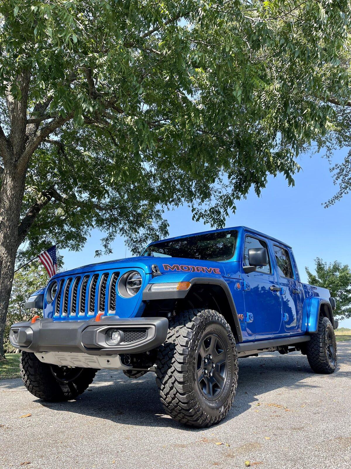 Jeep Gladiator Gladiator Glamour Shots 7B5A6E1B-4A79-4468-99A9-750715807894