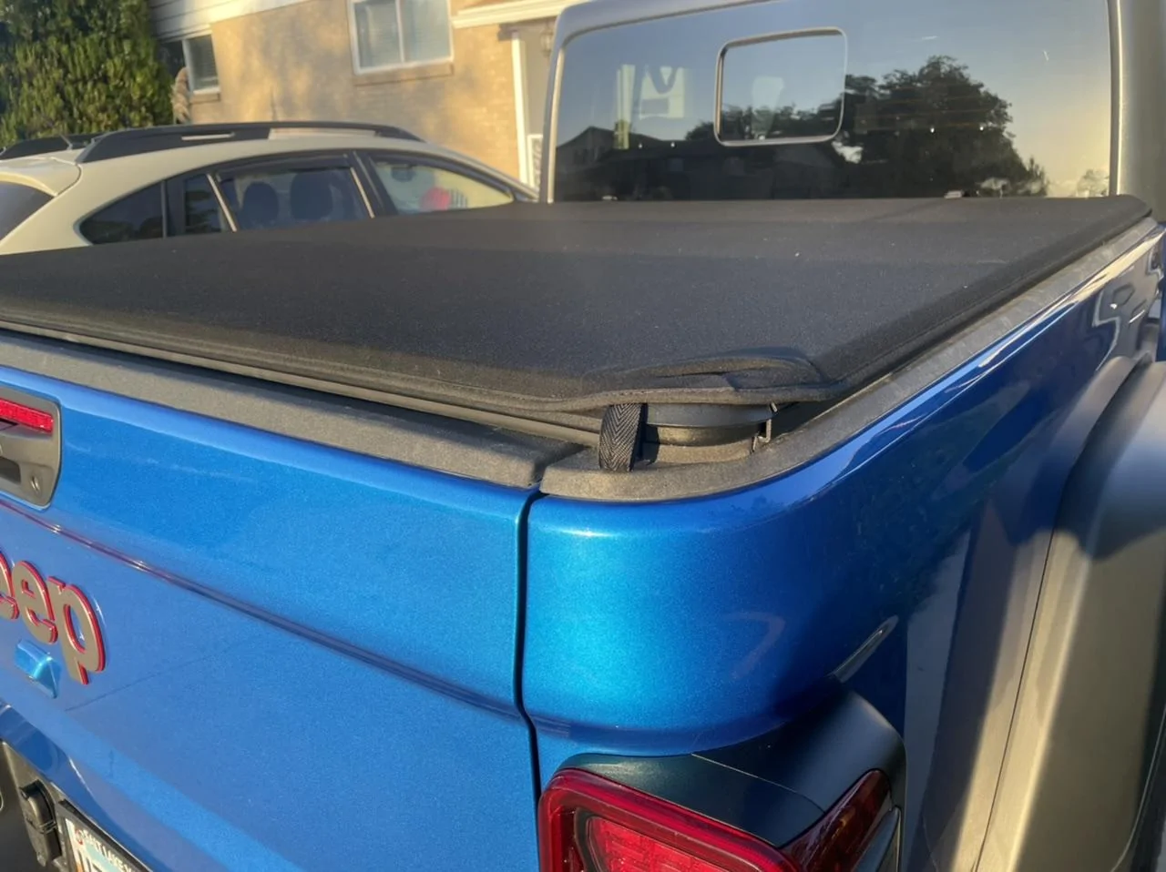 Jeep Gladiator Bestop Supertop for truck 2 Tonneau cover. 238F3F0B-79BA-4856-879A-F80443A74E06