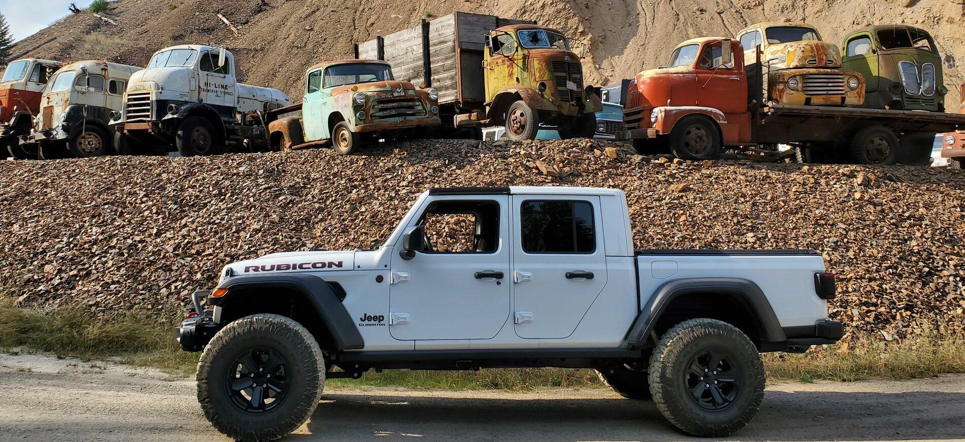 Jeep Gladiator Project Reverse Mullet 2021-09-04 16.15.21a