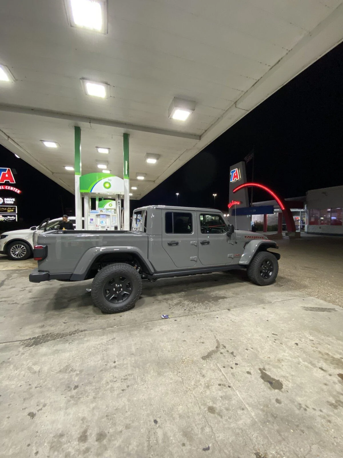 Jeep Gladiator (VolatileA) Big Sur - 2021 Sting Gray Mojave Build 2BE217C0-471B-40C9-B6FD-EA2F6AFFE023