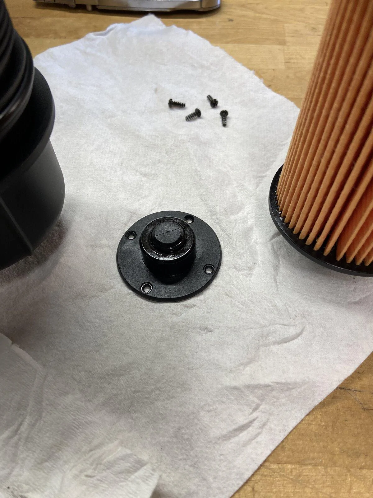 Jeep Gladiator Oil filter 68507598AA 94229FAA-BE26-4142-8CAC-1B82E1B67264