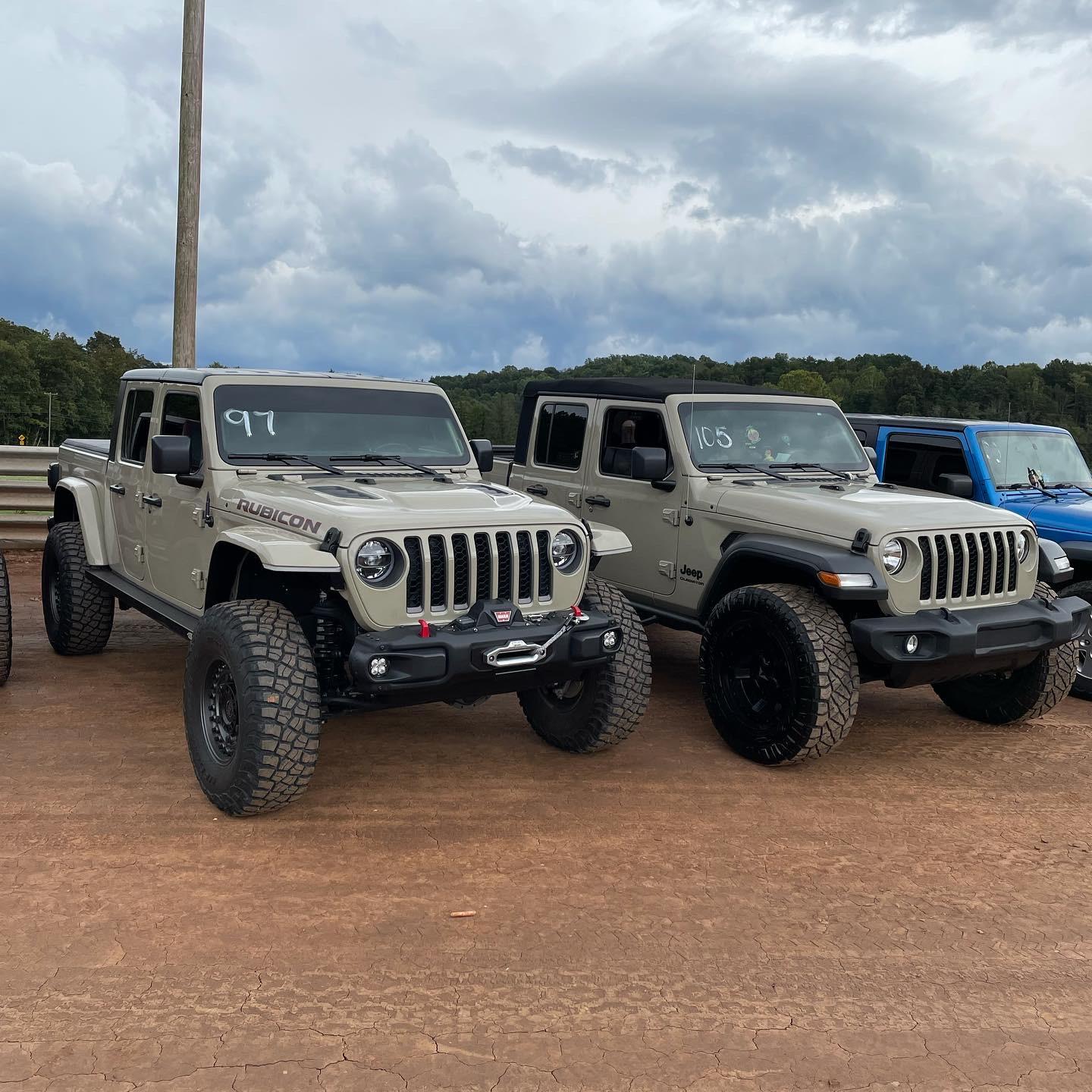 Jeep Gladiator 39" KM3 0F01AC9A-1051-40A0-B848-28AC2F7D9542
