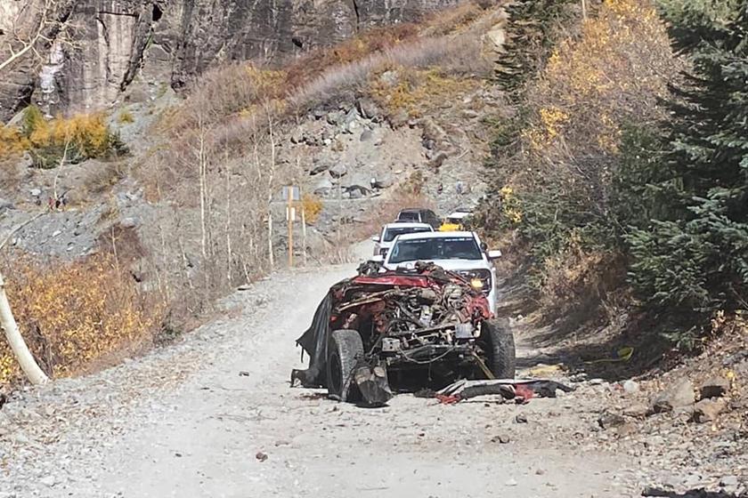 Jeep Gladiator Bronco Sport rolls down the Black Bear Pass 762841