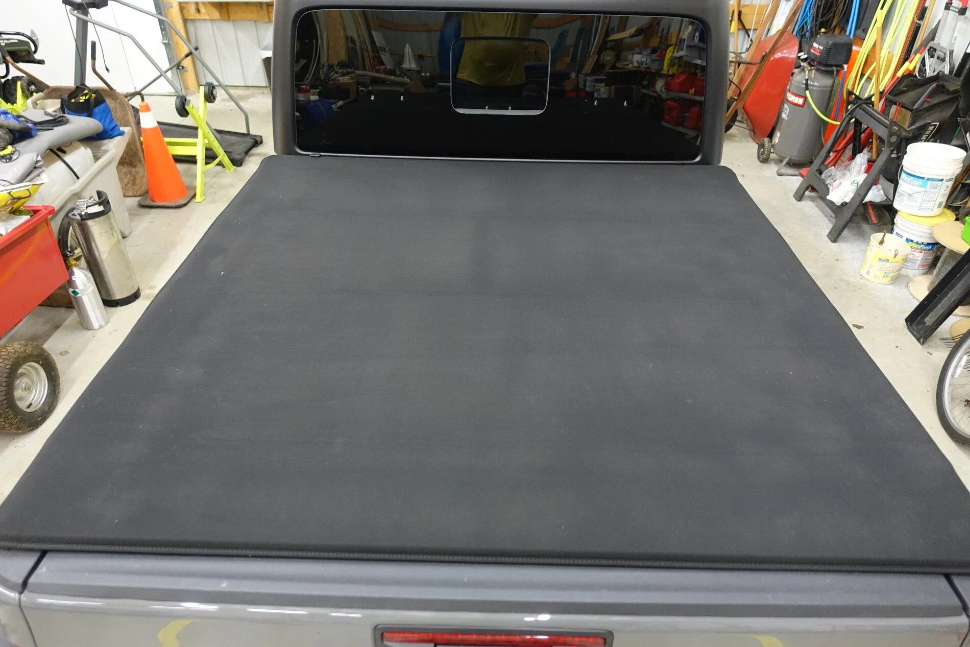 Jeep Gladiator Factory Roll Up Tonneau Cover For Sale! DSC01257