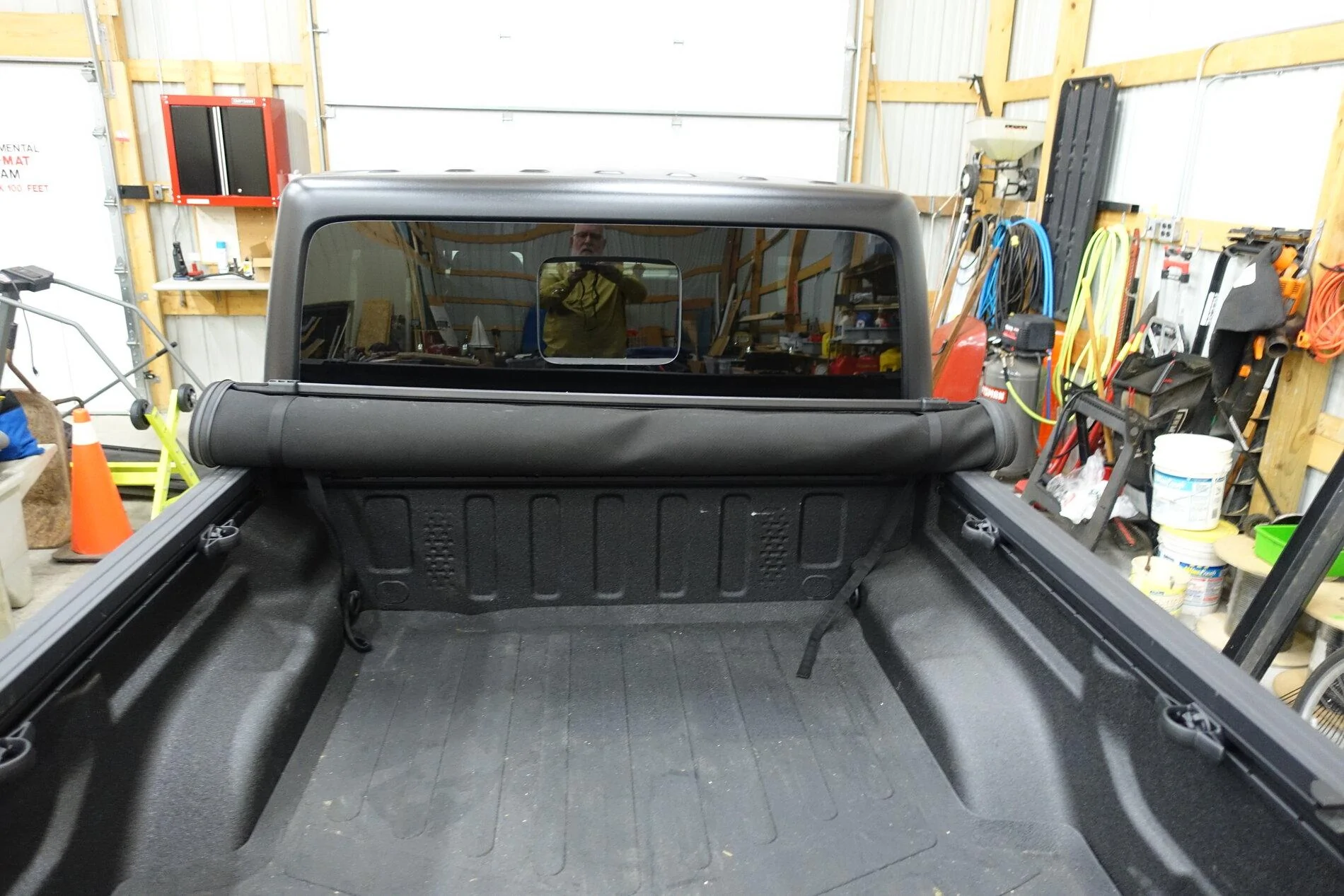 Jeep Gladiator Factory Roll Up Tonneau Cover For Sale! DSC01258