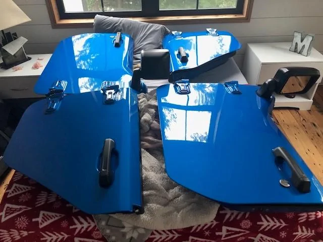Jeep Gladiator Half doors OEM 2021 for sale- $2,500*** 1d