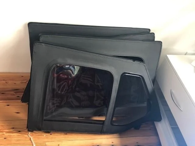 Jeep Gladiator Half doors OEM 2021 for sale- $2,500*** 2d