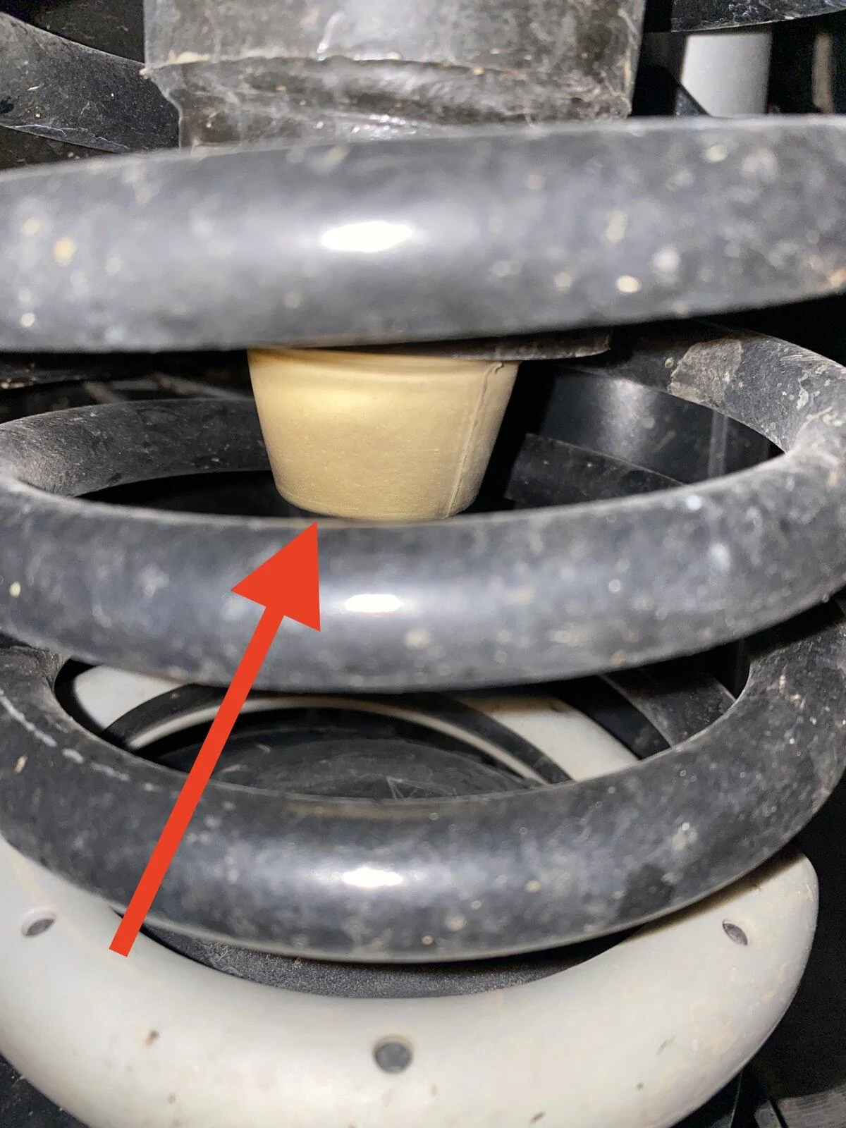 Jeep Gladiator Eco diesel Suspension bottoming out on normal roads Bum