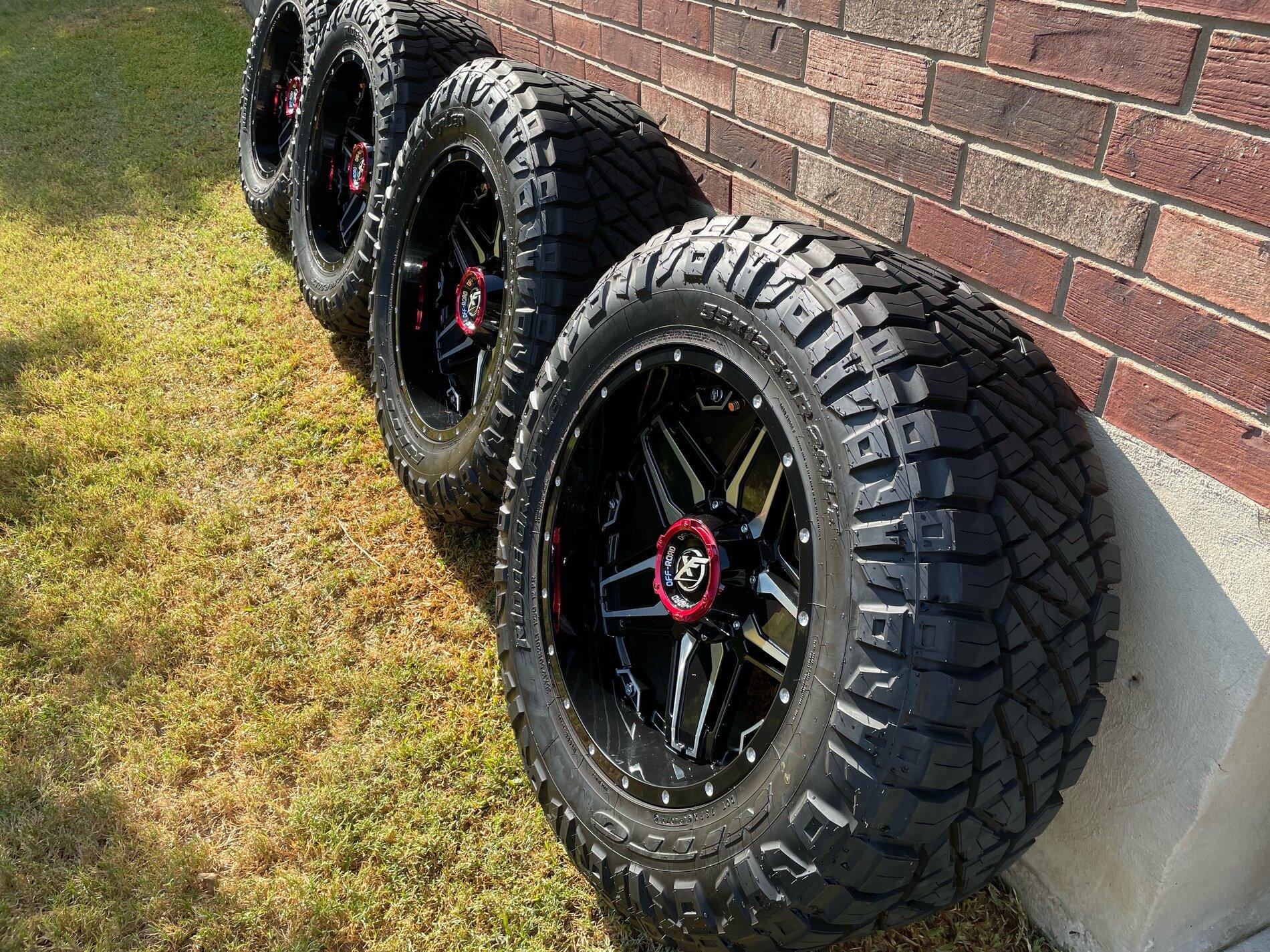 Jeep Gladiator San Antonio 4 XF Off road 223 20X10 wheels and Nitto Ridge Grapplers-ONLY 4000 miles! IMG_9102