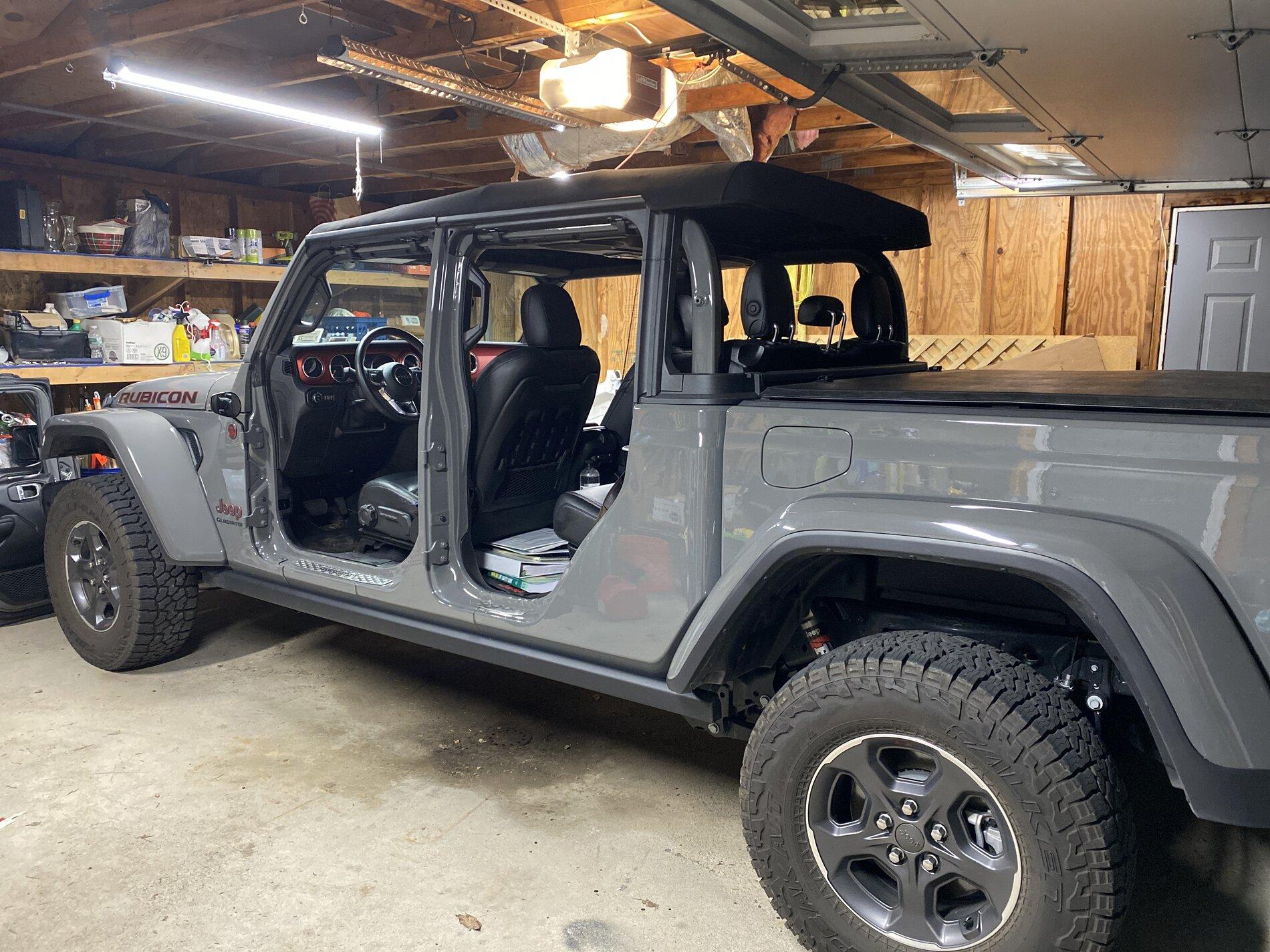 Jeep Gladiator Paint the inside of a hard top? 63EE28C2-406A-4A39-B368-929535902C14