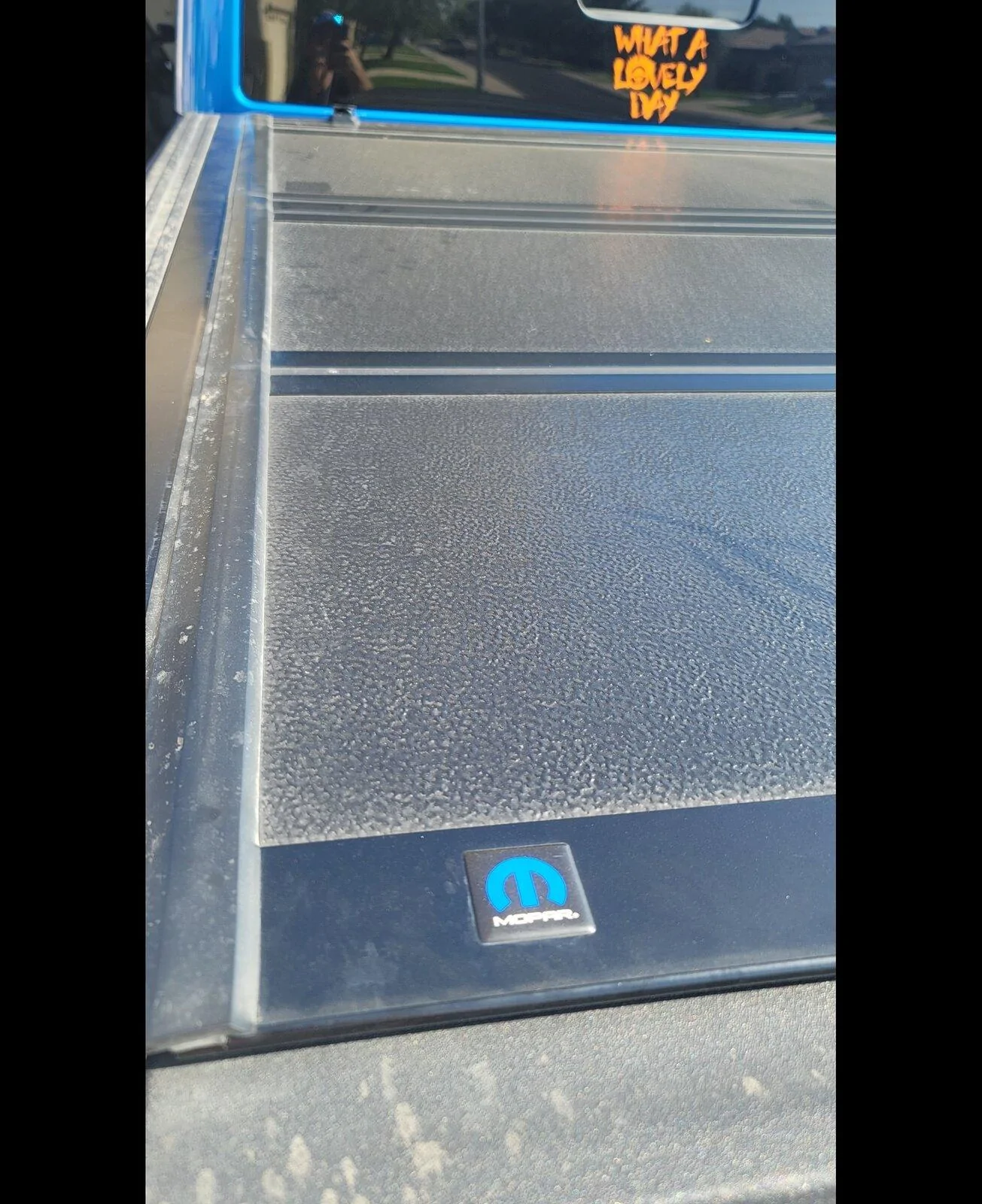 Jeep Gladiator Mopar tonneau and rock rails Screenshot_20211001-134428_Photos