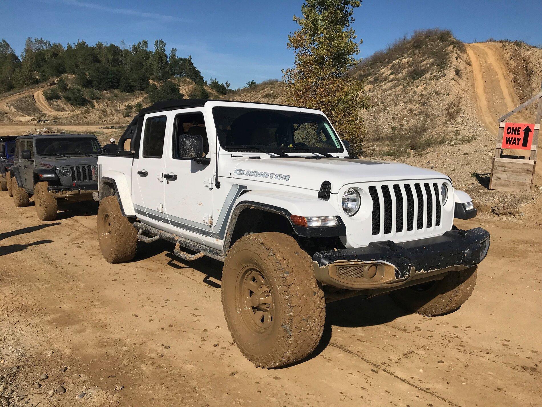 Jeep Gladiator Jeep Adventure Academy  Holly Michigan ORV park - experience, photos, videos Gladiator 1