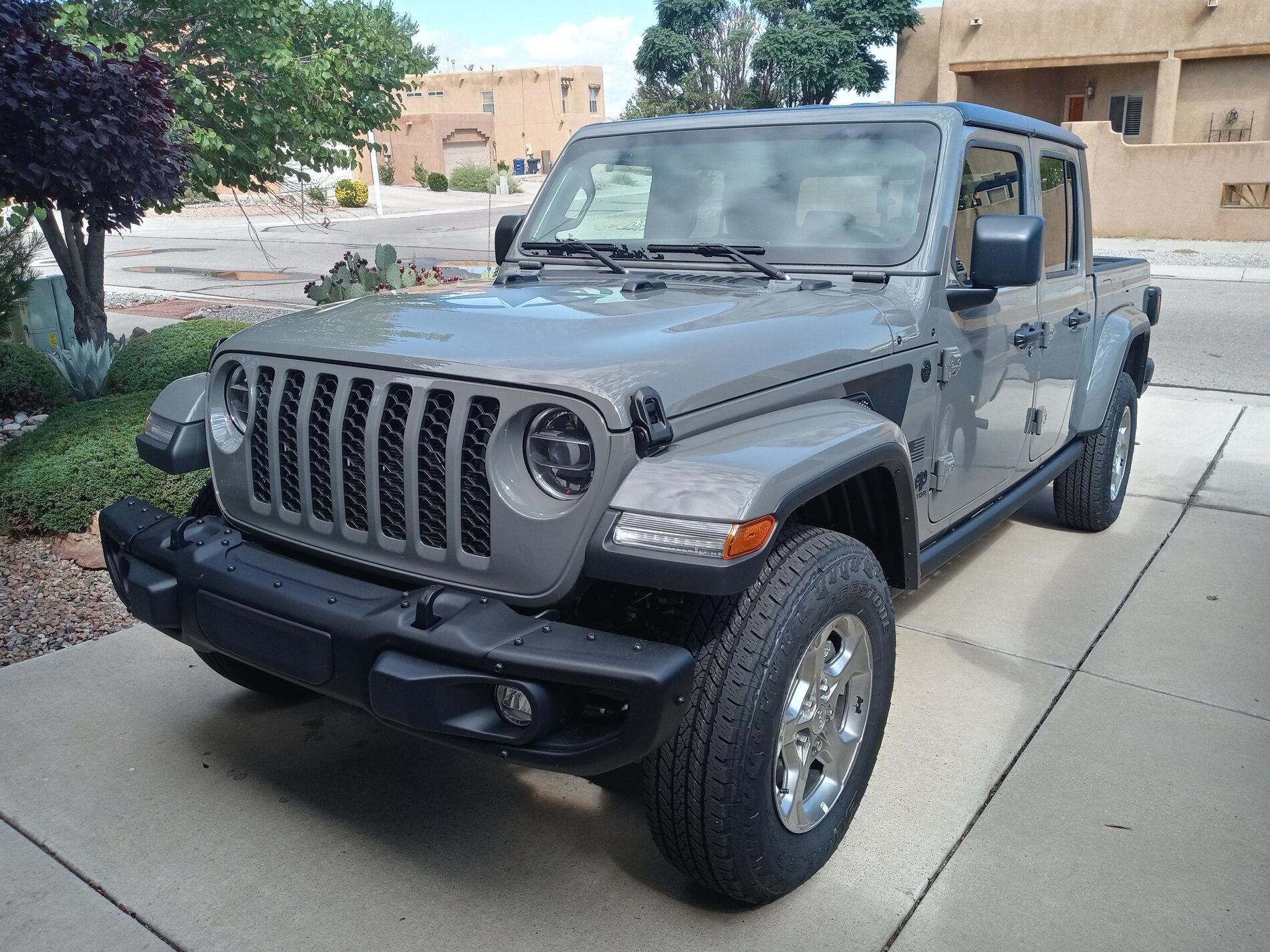 Jeep Gladiator Freedom Edition 20210902_110101_HDR[1]
