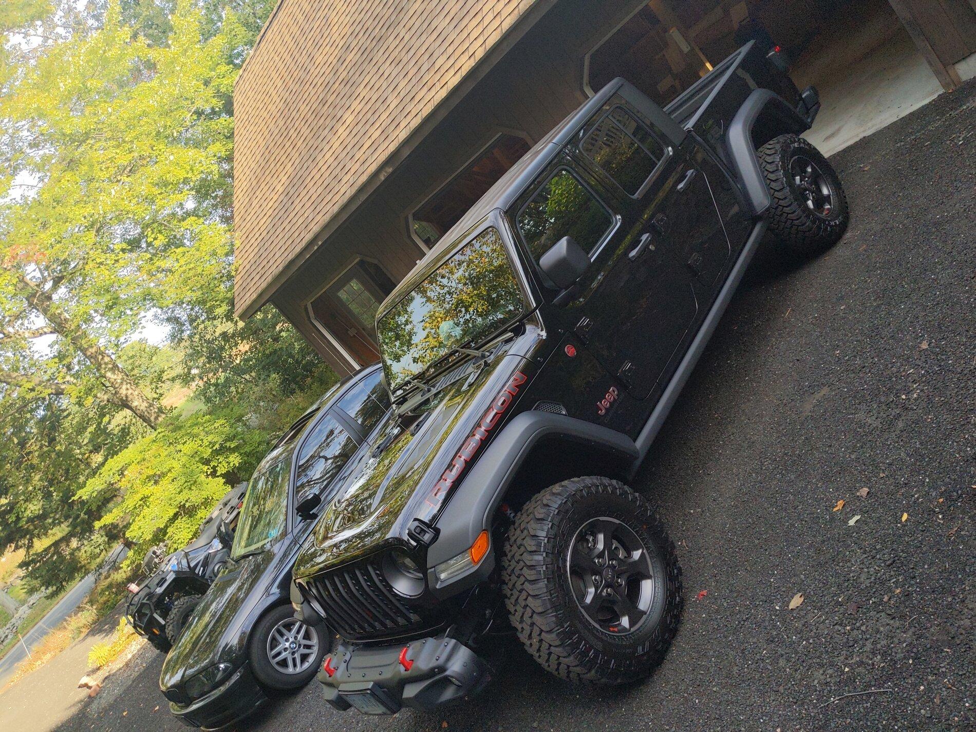 Jeep Gladiator Finally took delivery...JTR 16332634386805587231354034354131