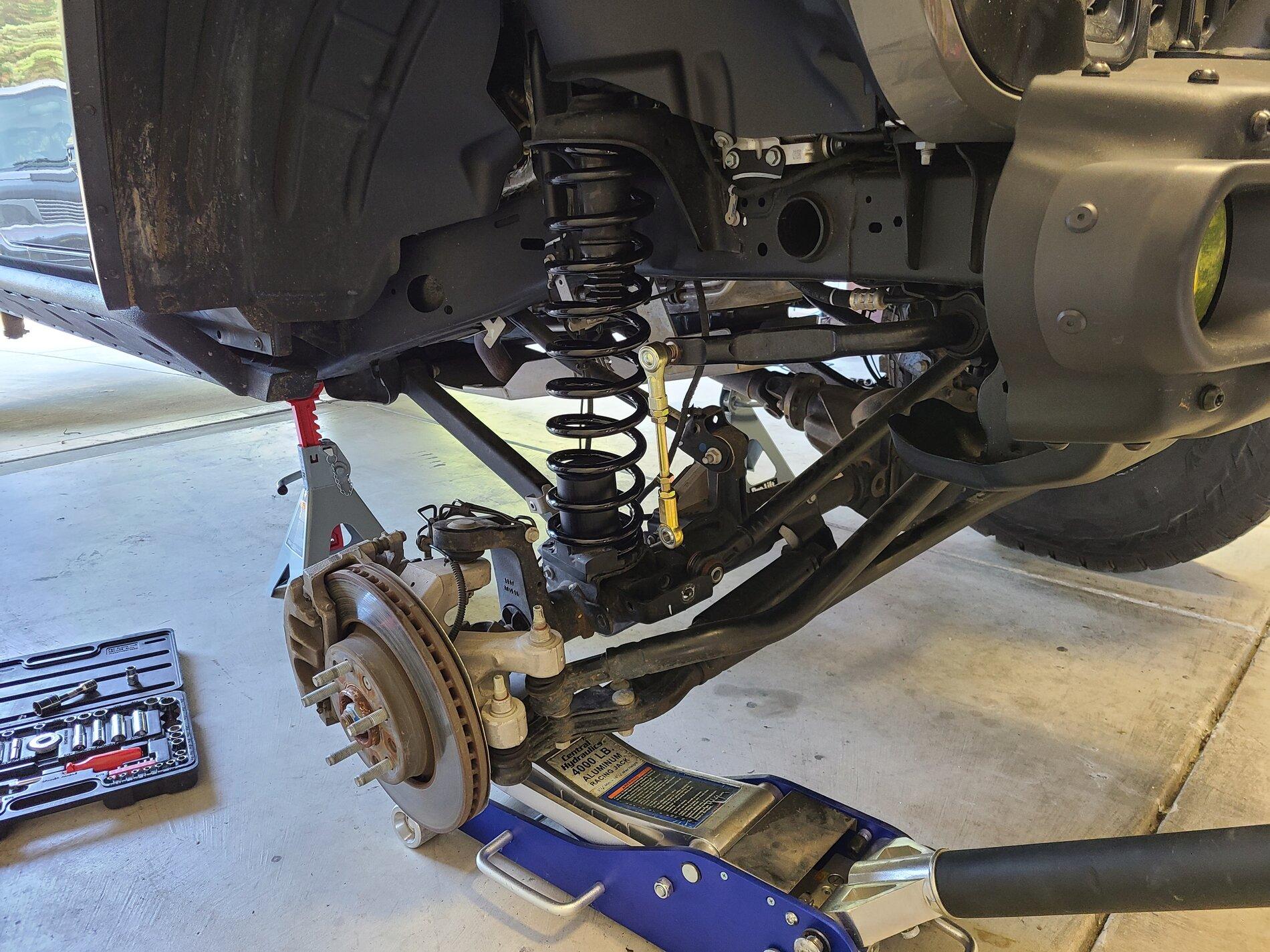 Jeep Gladiator Start suspension install today 20211003_151606