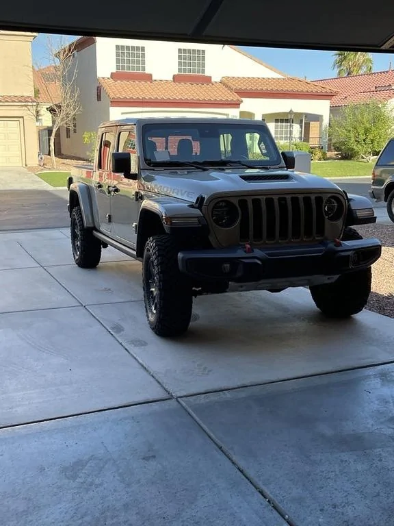 Jeep Gladiator Allow myself to introduce...  Myself... HnJJOIlzkWJHk4fhkC4WEcp01vlEdVaDsKx-l8A6Rrc-X2