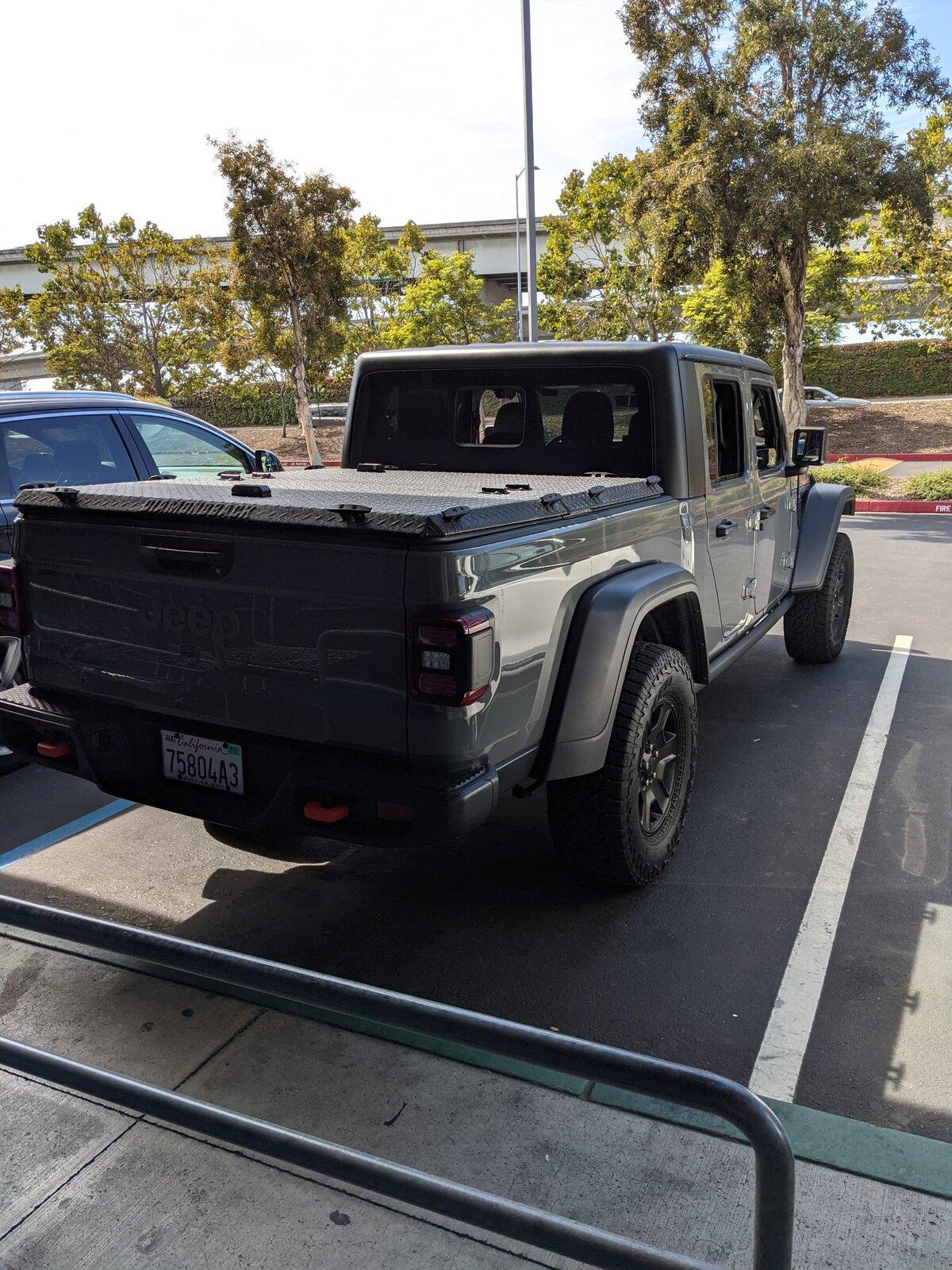 Jeep Gladiator DiamondBack Covers | General Thread bd19a9c9-f749-4cdf-a185-69280f2beb20