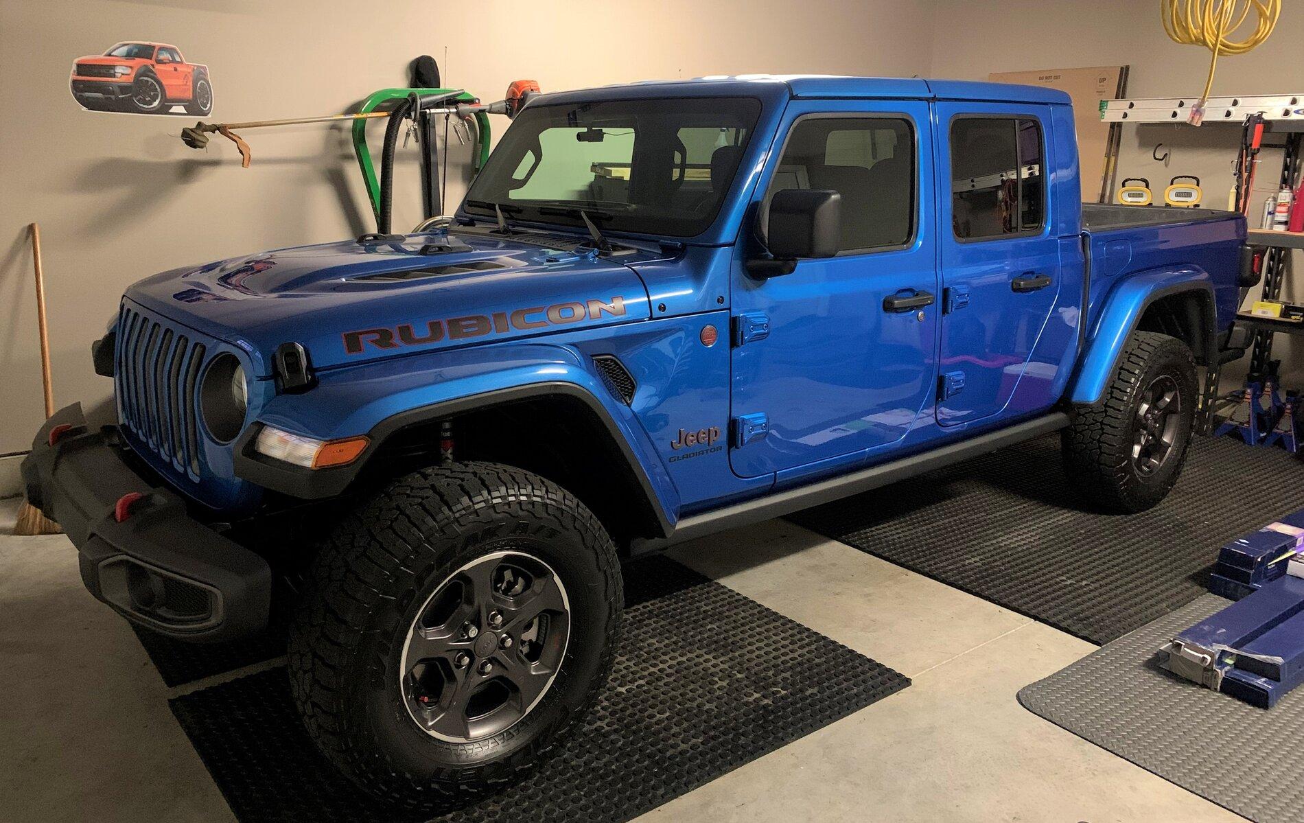Jeep Gladiator Picked up a new Grand Cherokee L Thursday and Already been in Service twice. IMG_7711.JPG