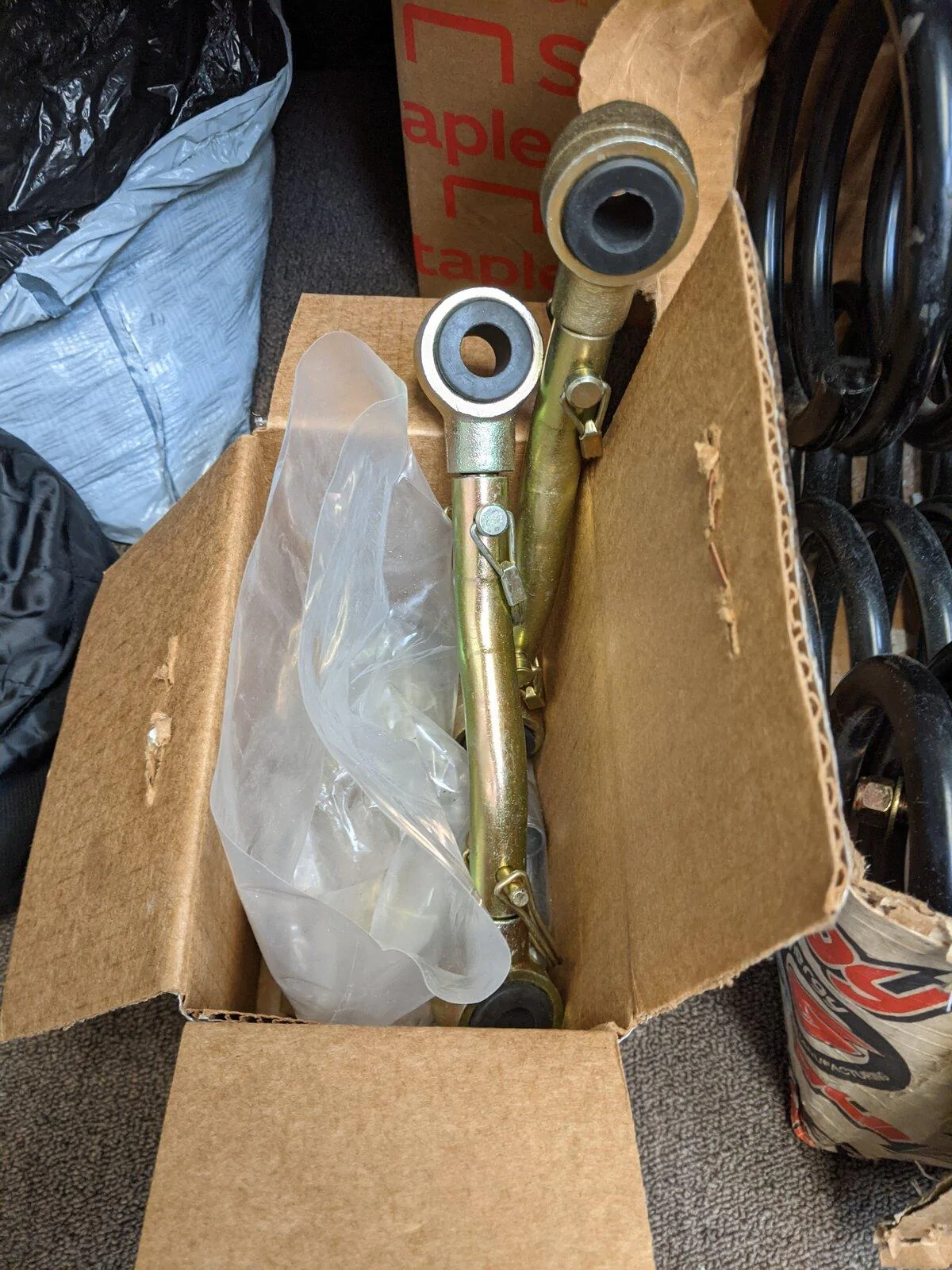 Jeep Gladiator 2.5" Skyjacker Lift PXL_20211005_113406357