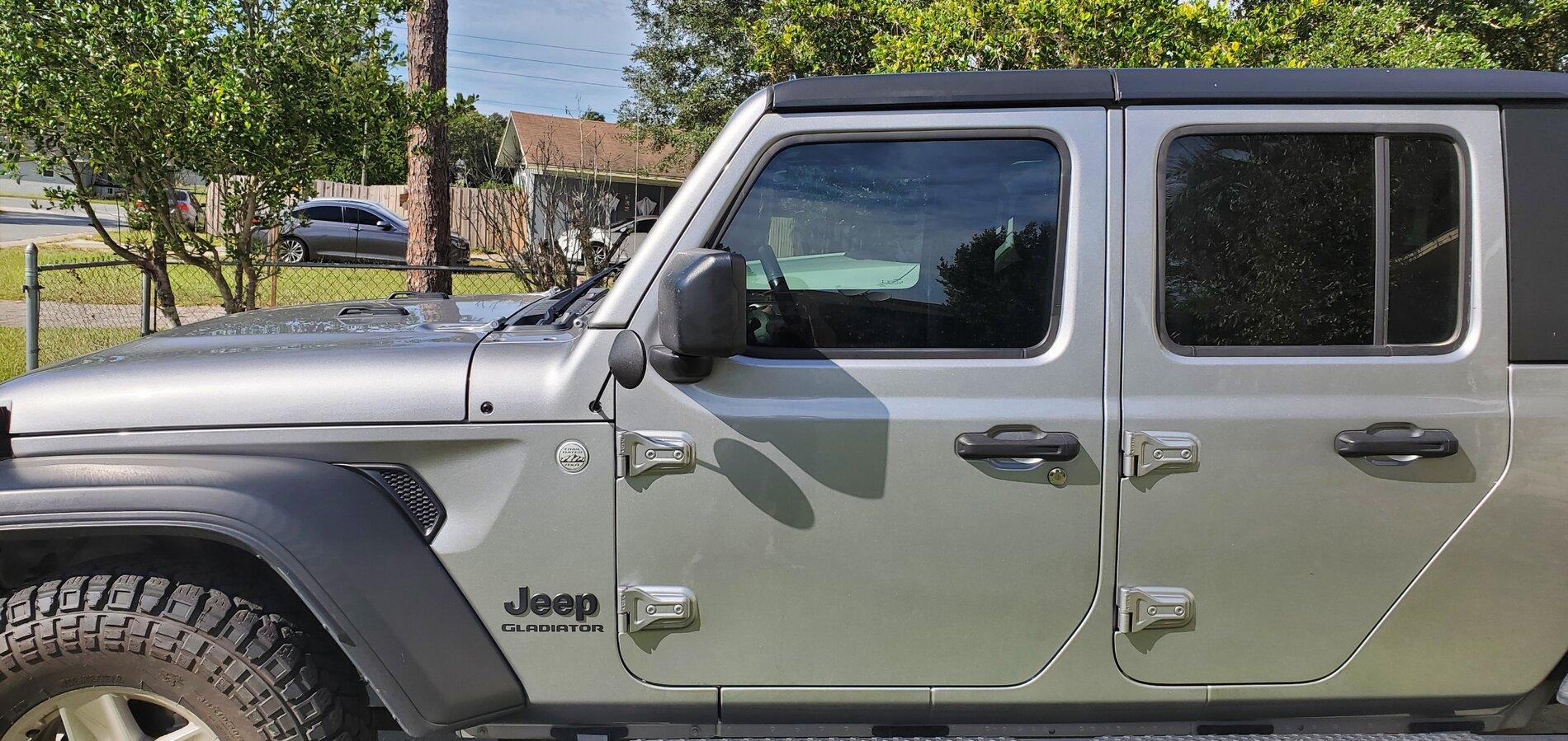 Jeep Gladiator Doors off, Harley mirrors on? scooter mirrir 2.jpe