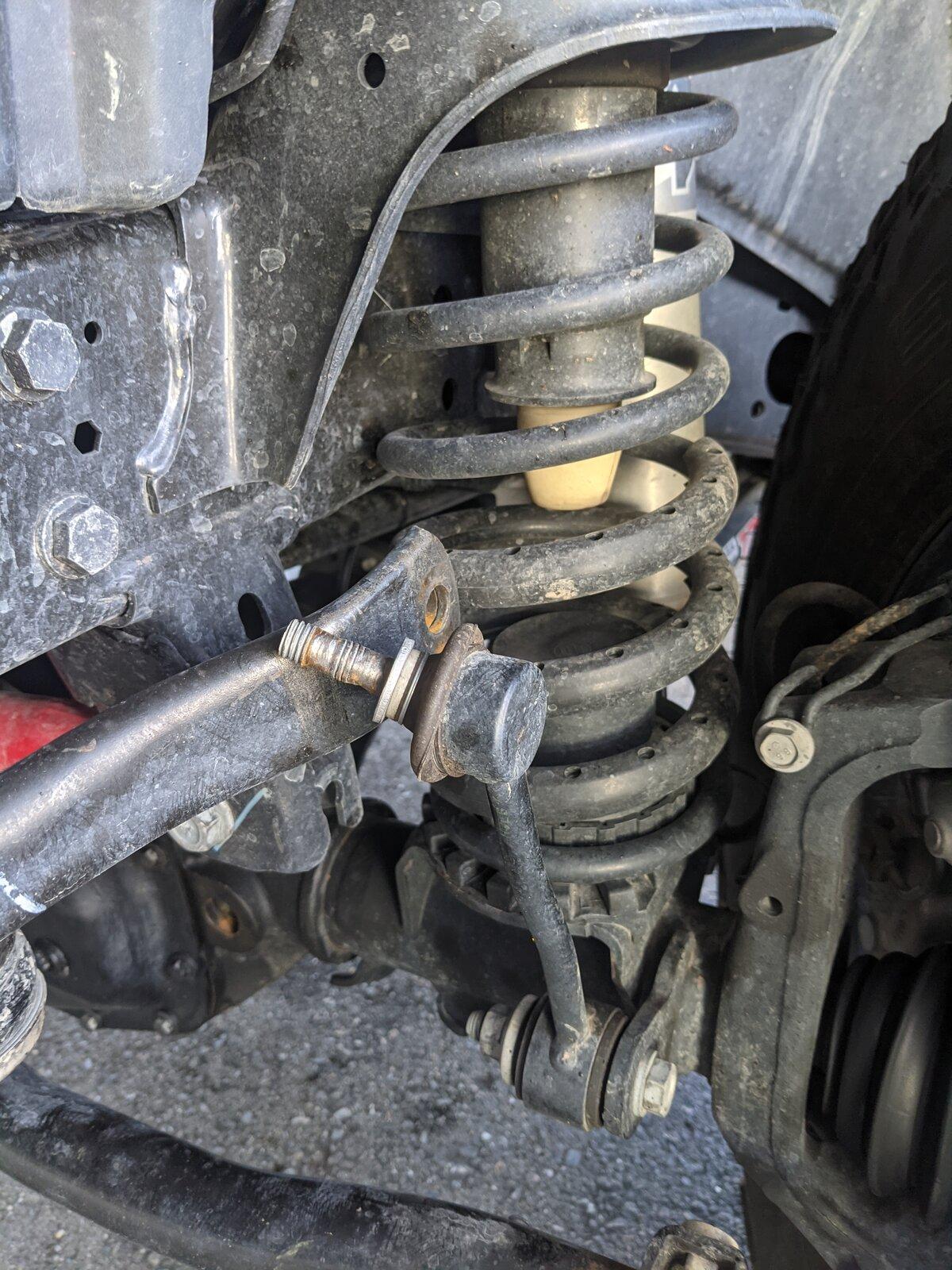 Jeep Gladiator Broken Swaybar Endlink (from Mopar Lift), no dealers "can" replace PXL_20211001_233629073 (1)