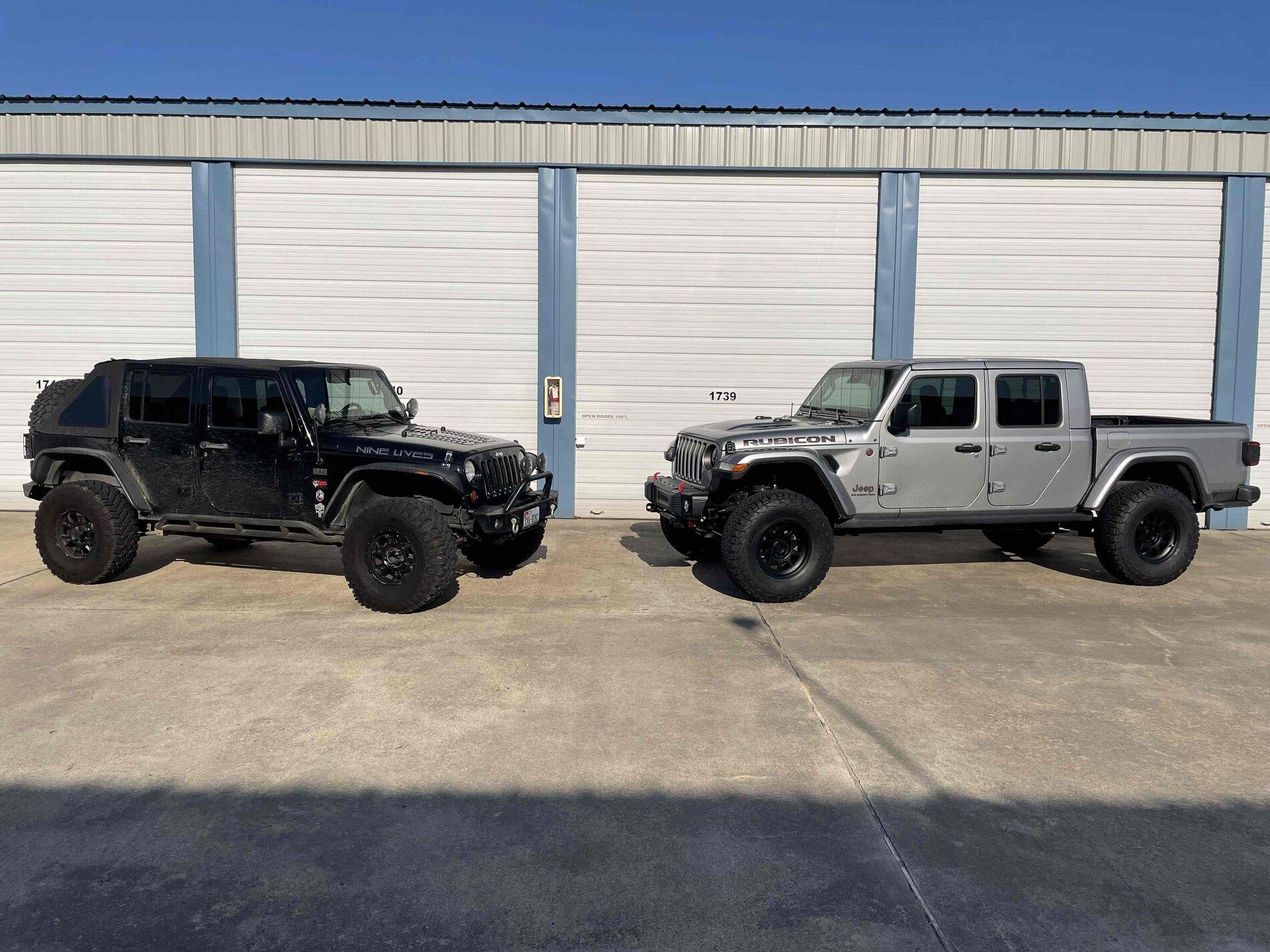 Jeep Gladiator BILLET SILVER Gladiator JT Club IMG_1821
