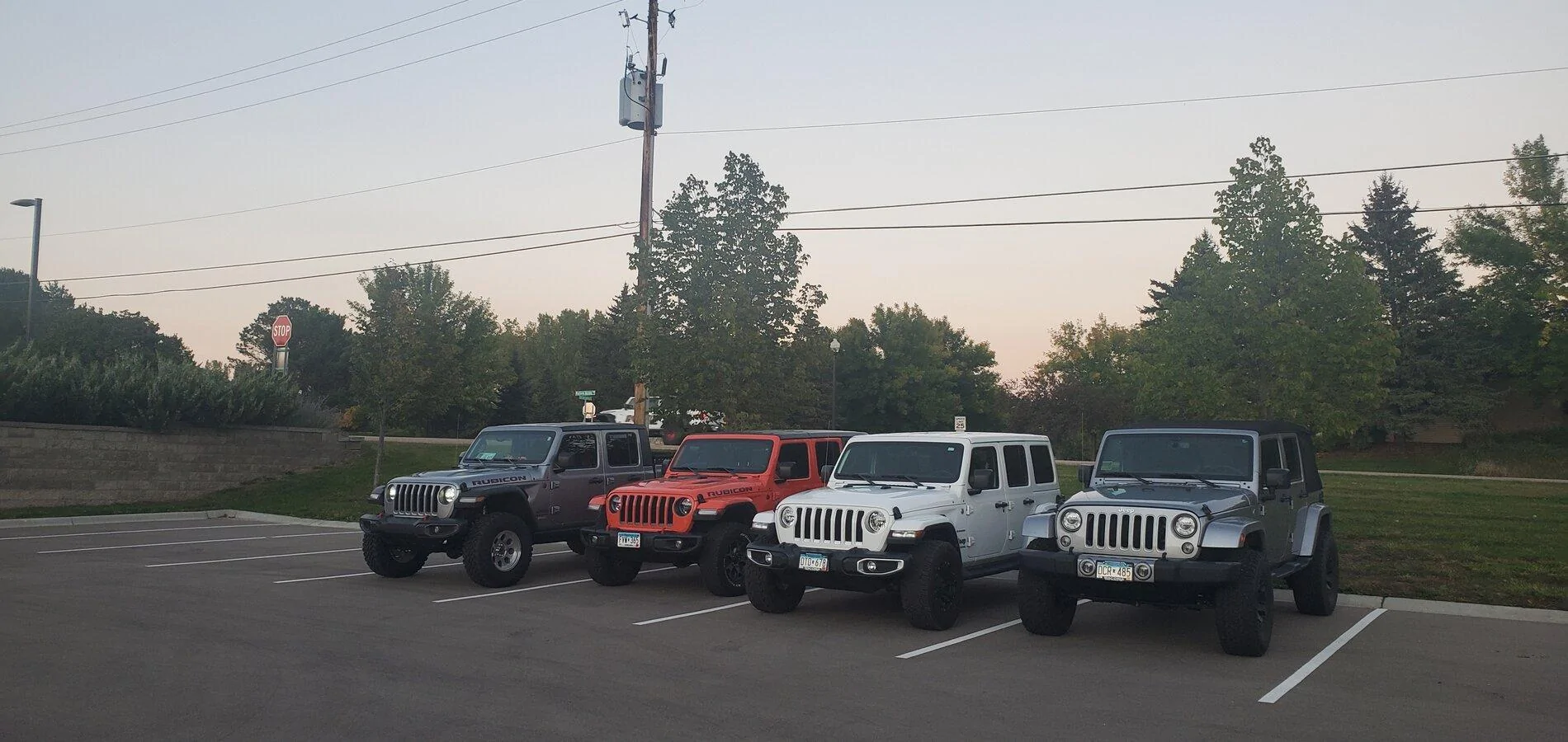 Jeep Gladiator Jeeps Parking Next To Jeeps 20211004_184724