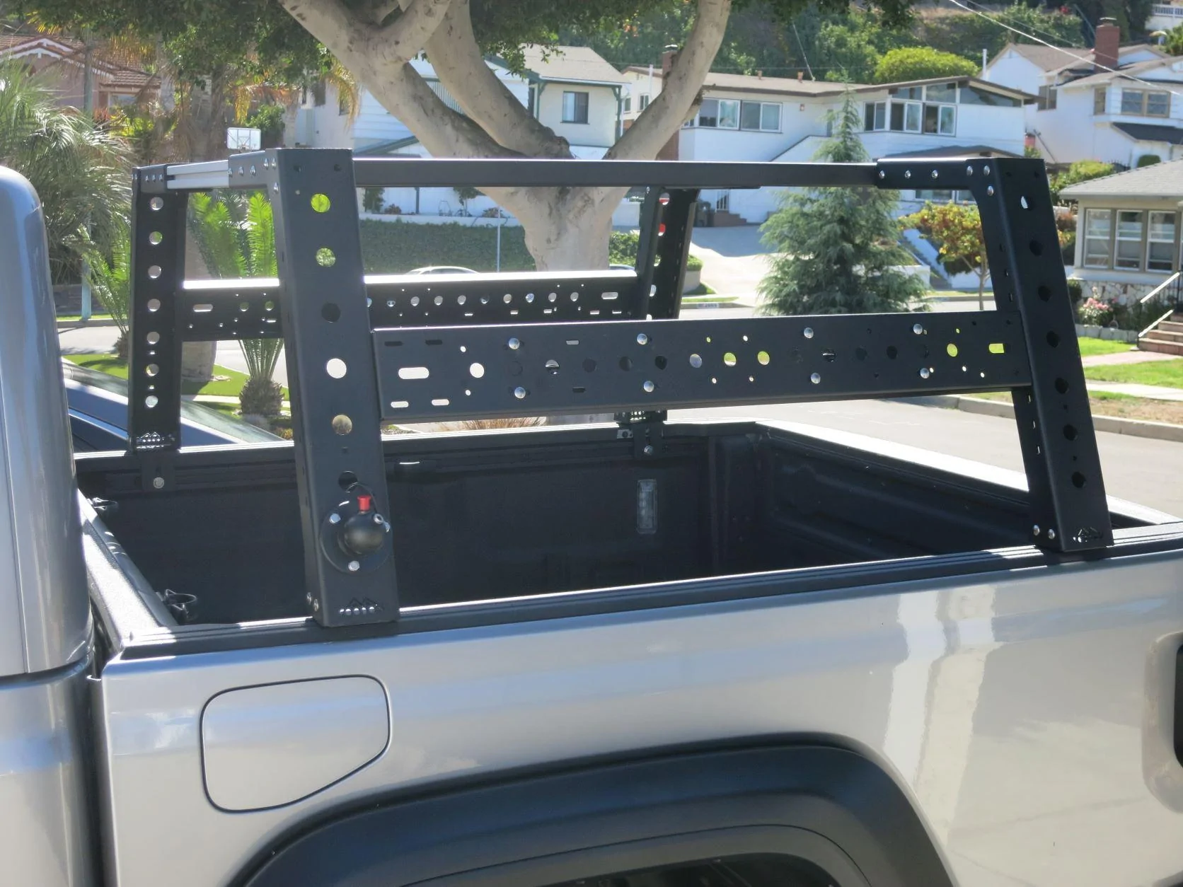 Jeep Gladiator Show me your Antennas? Bed rack ball mount