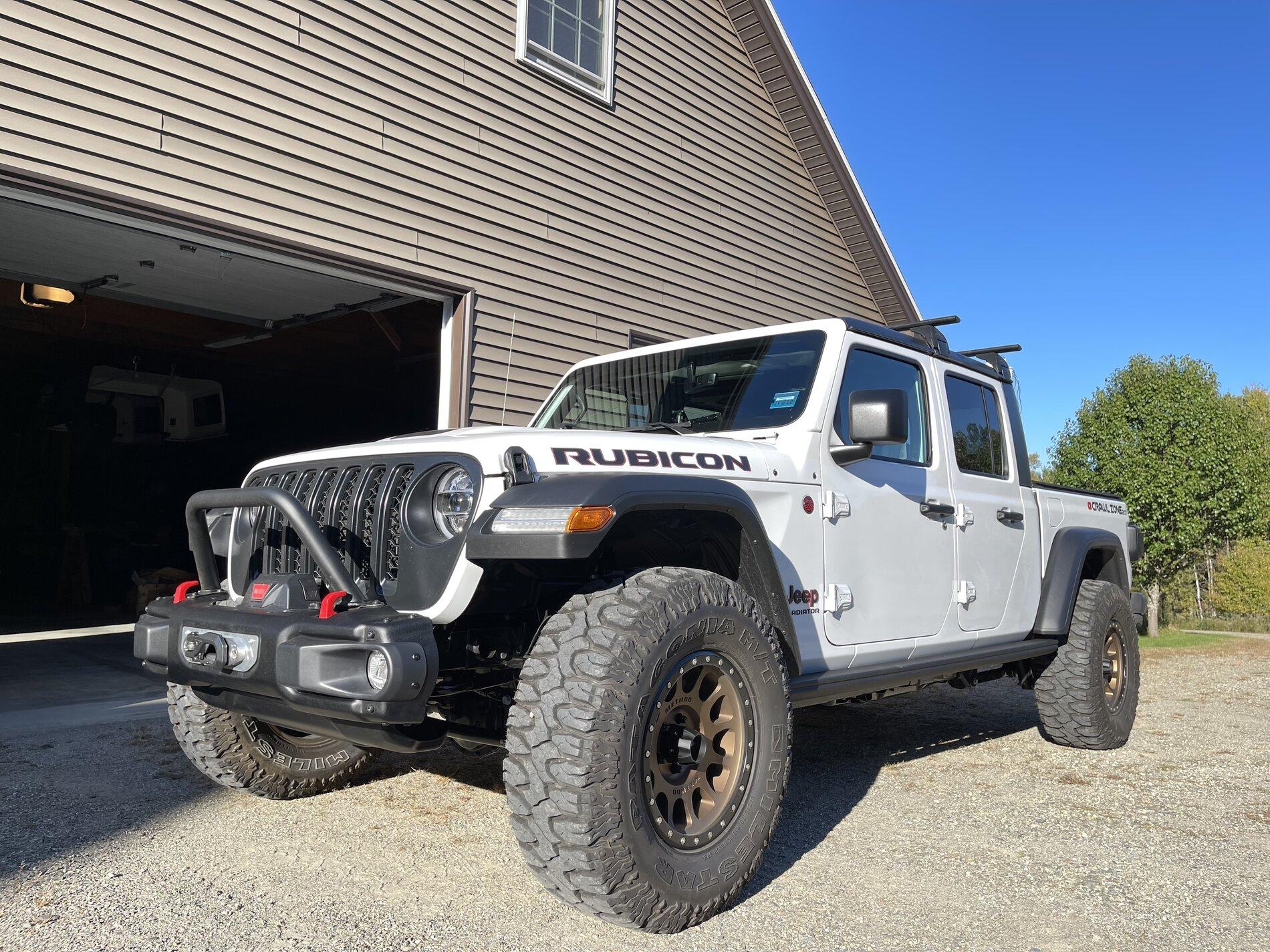 Jeep Gladiator Eco diesel Suspension bottoming out on normal roads IMG_2377