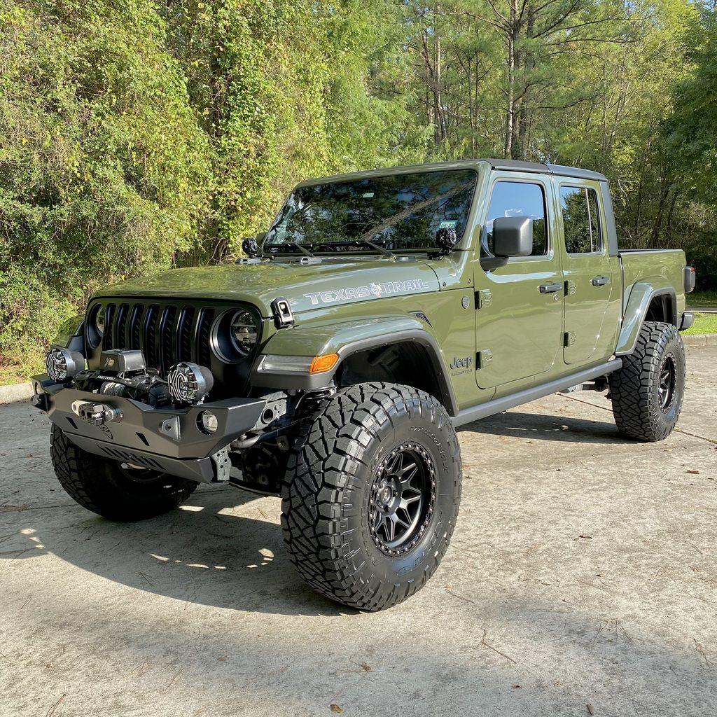 Jeep Gladiator Clayton 2.5" Ride Right installed on my Texas Trail Gladiator u4xH5qih