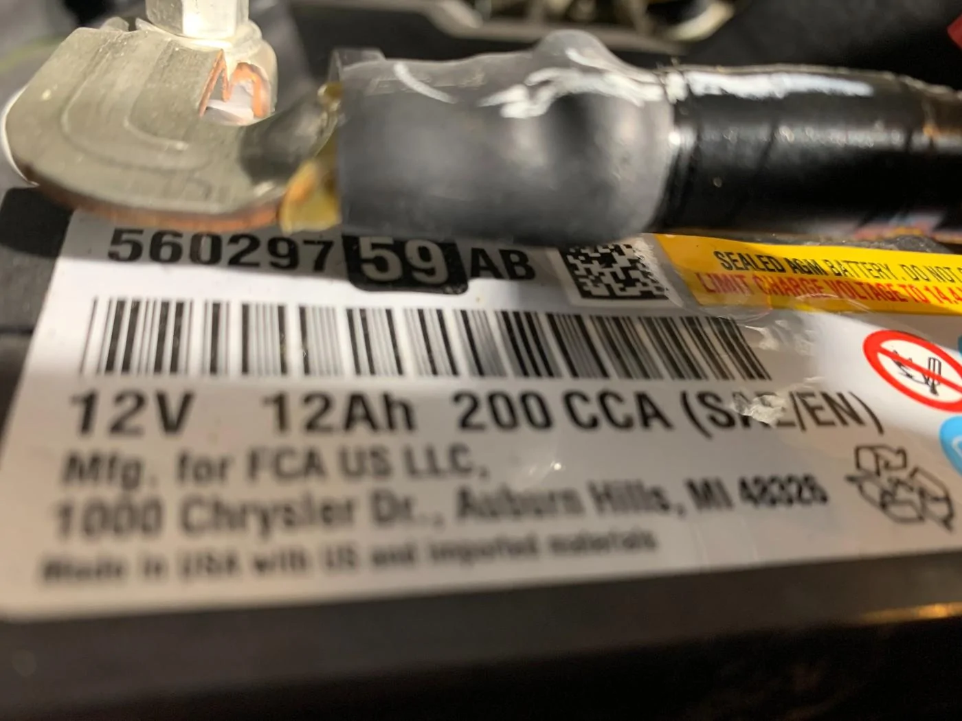 Jeep Gladiator Diesel auxiliary battery shots, placement & removal. aux-battery-specs
