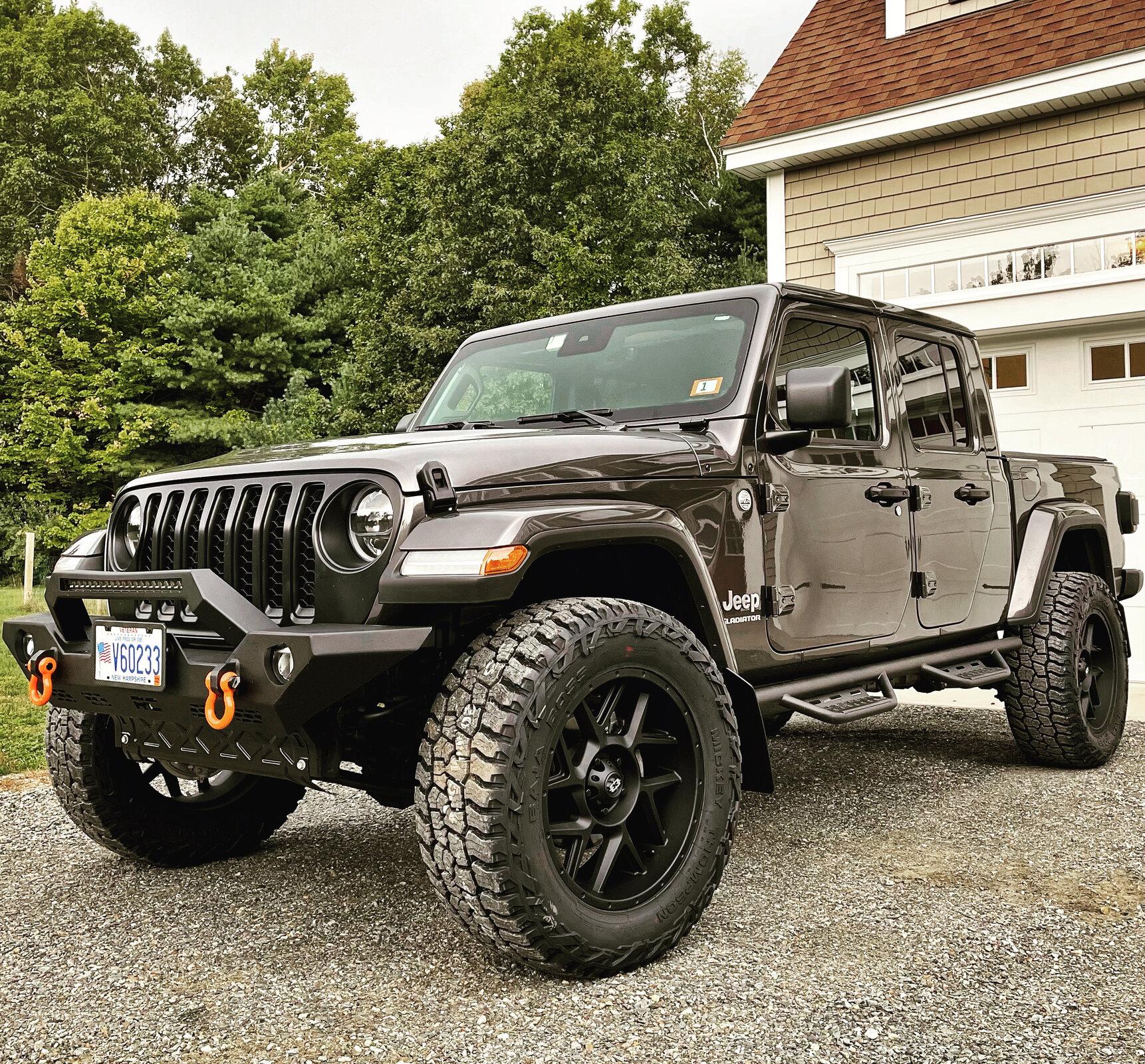 Jeep Gladiator Bought used Gladiator last night....2nd used Jeep product with 35 inch ridge grapplers 06415C5D-218A-42E2-A6E6-81393B1BE137