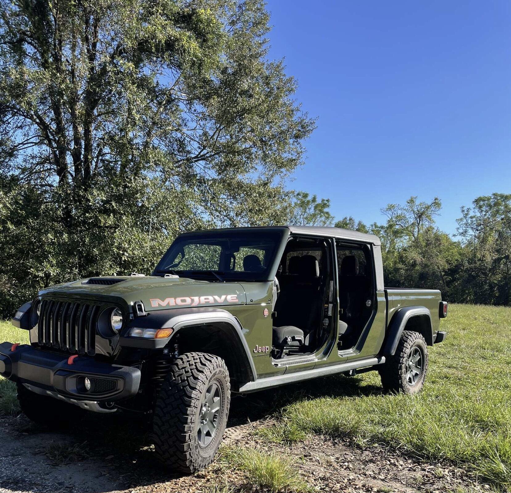 Jeep Gladiator SARGE GREEN Gladiator club BEF31FD8-ECEB-491B-B06A-FA6F5701DEEB