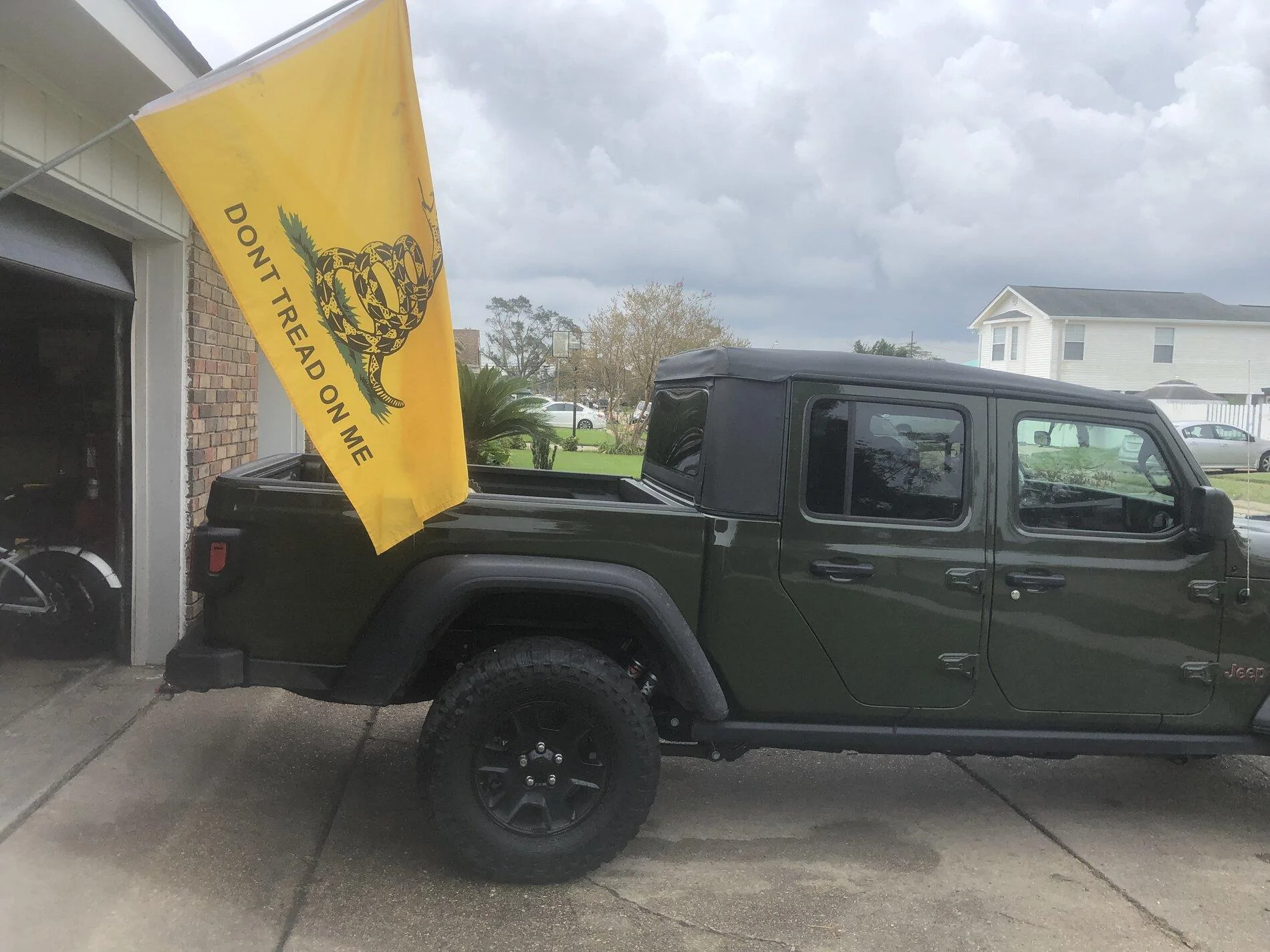 Jeep Gladiator SARGE GREEN Gladiator club A373F99A-586D-48AD-BB06-2BAED9D71735