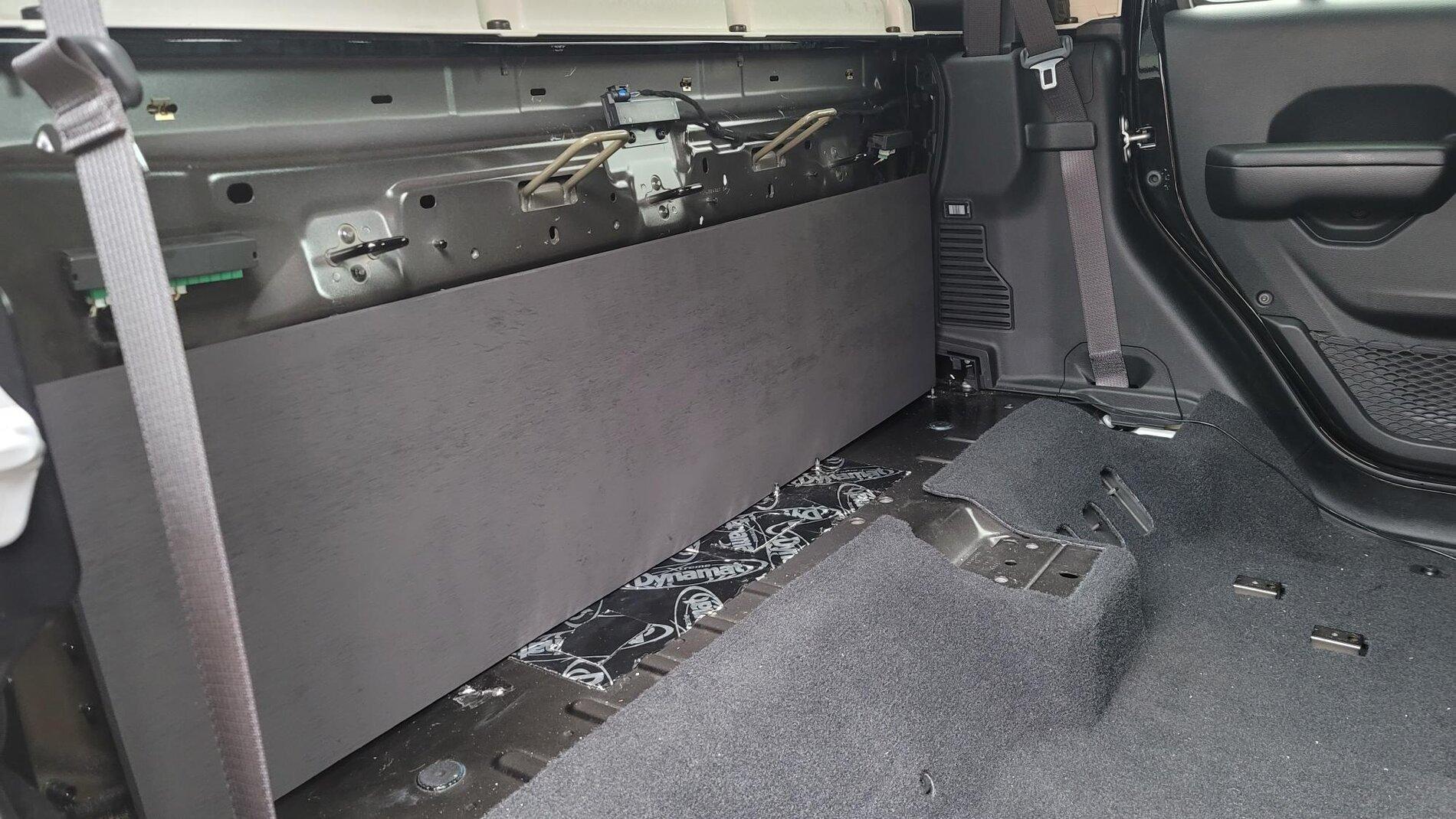 Jeep Gladiator Premium subwoofer upgrade. 20210703_071923