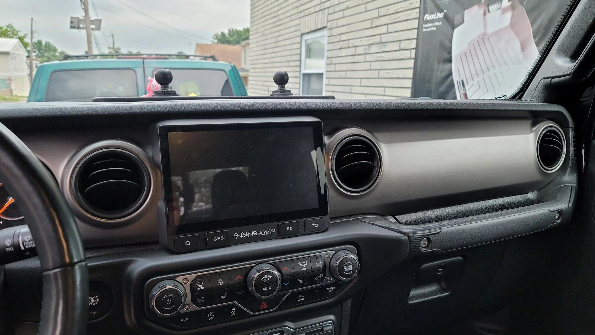 Jeep Gladiator Premium subwoofer upgrade. 20211006_164326