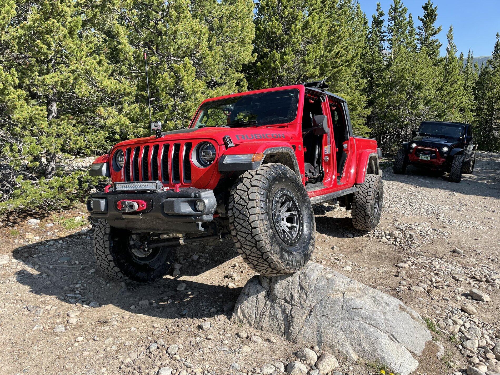 Jeep Gladiator Bought used Gladiator last night....2nd used Jeep product with 35 inch ridge grapplers 7CB48FF6-4E86-4693-8848-34FEC3ADADE0