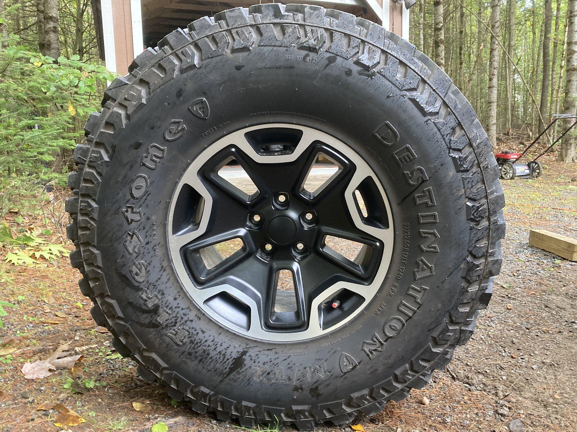 Jeep Gladiator (5) LT37x12.5R17 Destination MT Tires and Wheels 10FC3798-B4C4-4553-AF7C-89B18867B33D