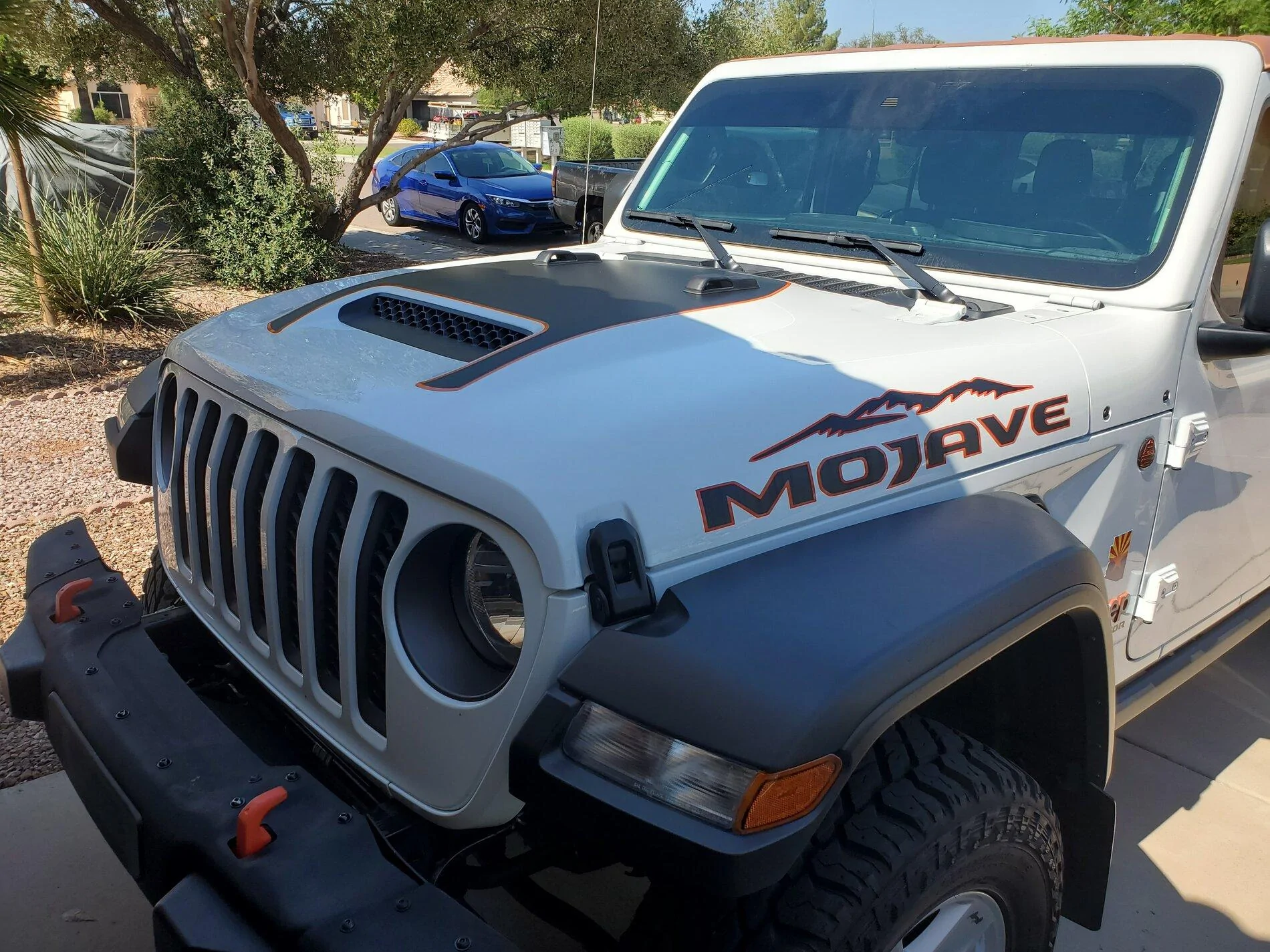 Jeep Gladiator Windshield Tint % to go with? 20211003_121318