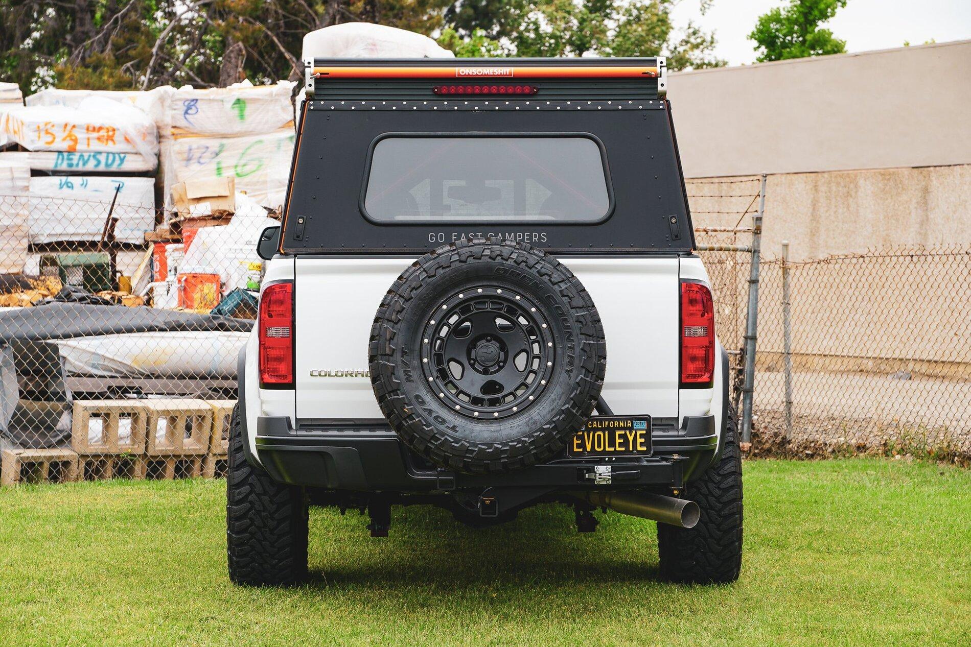 Jeep Gladiator Tire carrier. Rigd tire carrier 