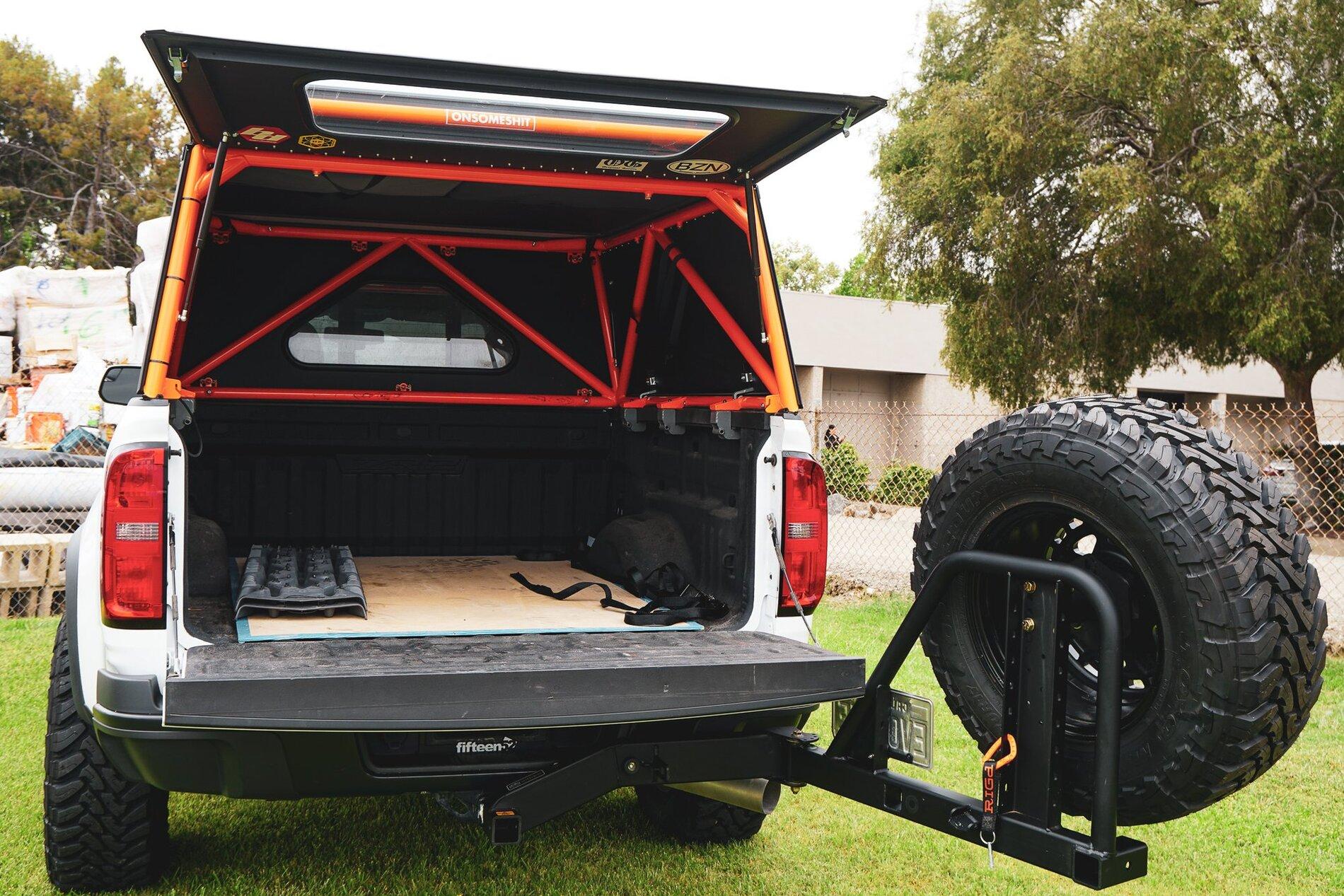 Jeep Gladiator Tire carrier. Tire carrier 2 
