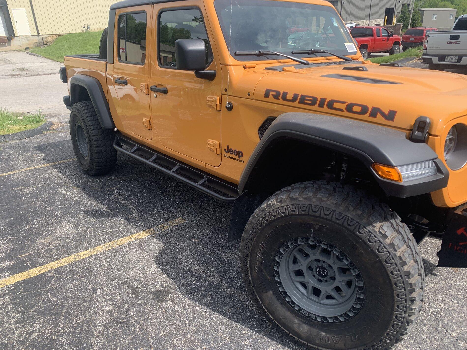 Jeep Gladiator 2021 Rubicon Nacho 7BC316EC-83F7-40F2-8CE8-0301616D2F93