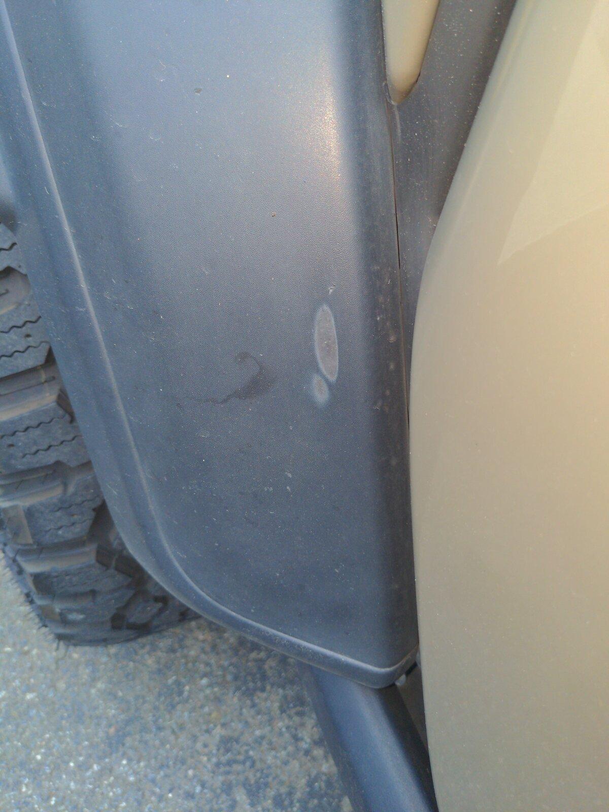 Jeep Gladiator Fender flares made of cheap material 16337035236755686944644979314799