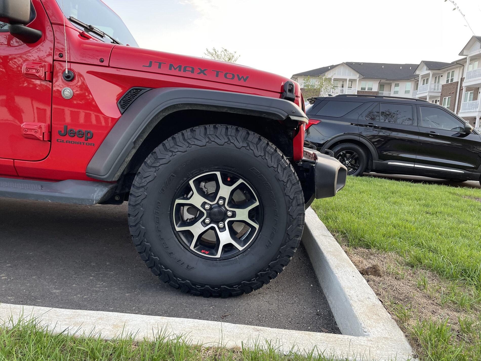 Jeep Gladiator The Philistine thread - non-lifted Gladiators and not likely to be, either E7D4AD48-0A49-4F43-ACF4-ED0C7A81EF4C