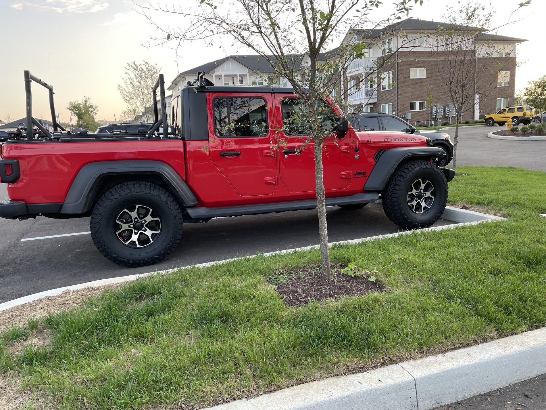 Jeep Gladiator The Philistine thread - non-lifted Gladiators and not likely to be, either EC2FBF3E-63E7-4253-BDD7-3E08618626CA